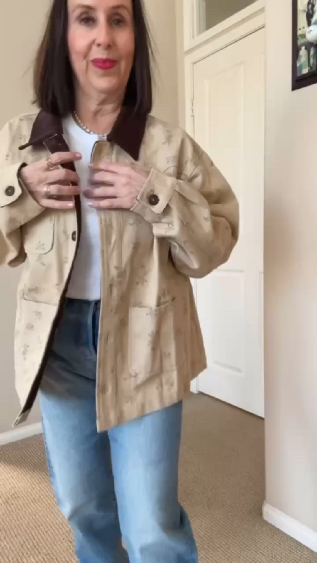 I love a great barn jacket. What do you think of this trend? I’ve linked some of my favorites! 

#LTKSeasonal #LTKOver40