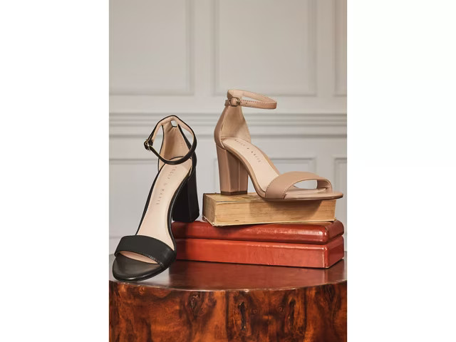 Kelly & Katie Hailee Sandal | DSW