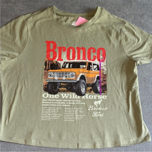 Ford Bronco Cropped Short Sleeve Shirt - Olive Green | Poshmark