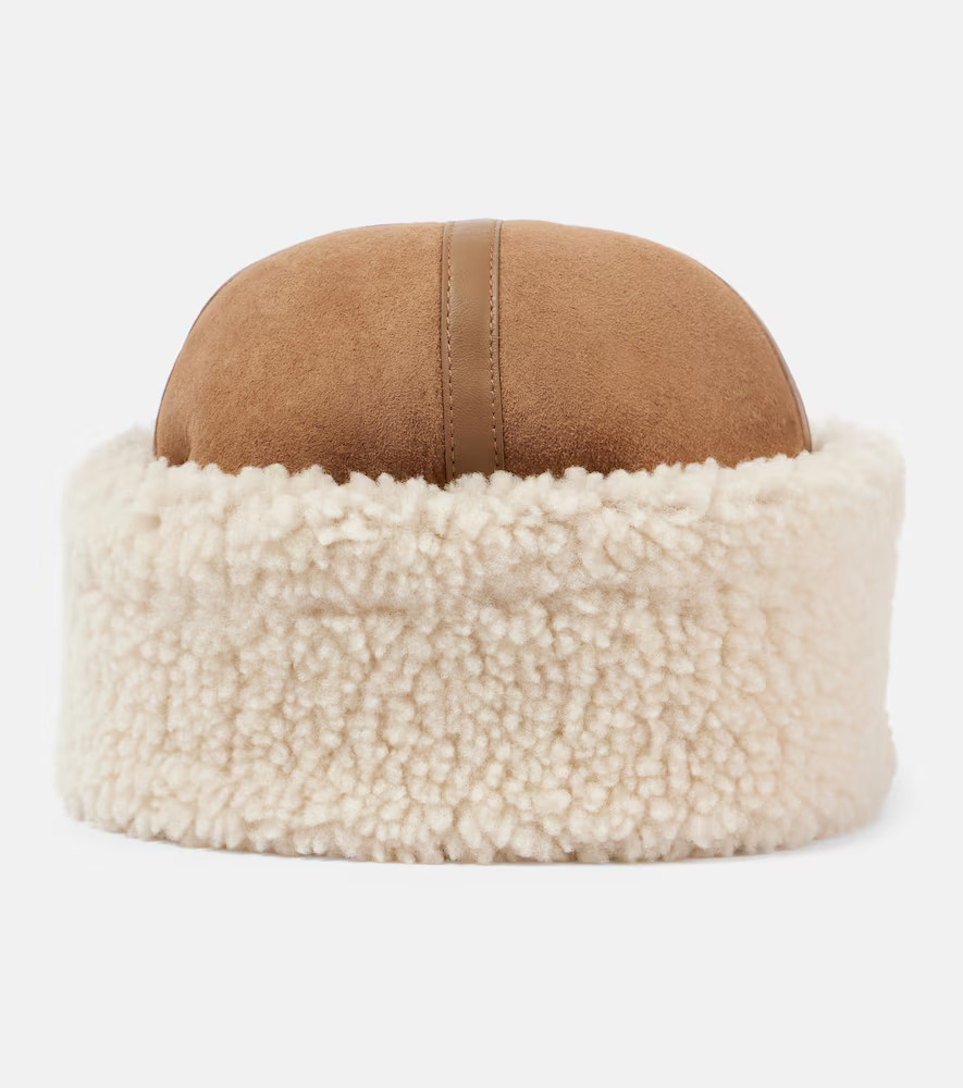Toteme Shearling and leather hat | Mytheresa (INTL)