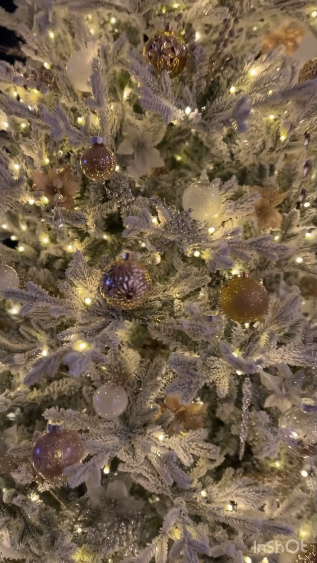 It’s officially Christmas isn’t it? 🎄🎄
I love our new tree from Home Depot! It’s the pre lit 9ft. These sell out really fast every year!

#LTKFamily #LTKSeasonal #LTKHoliday