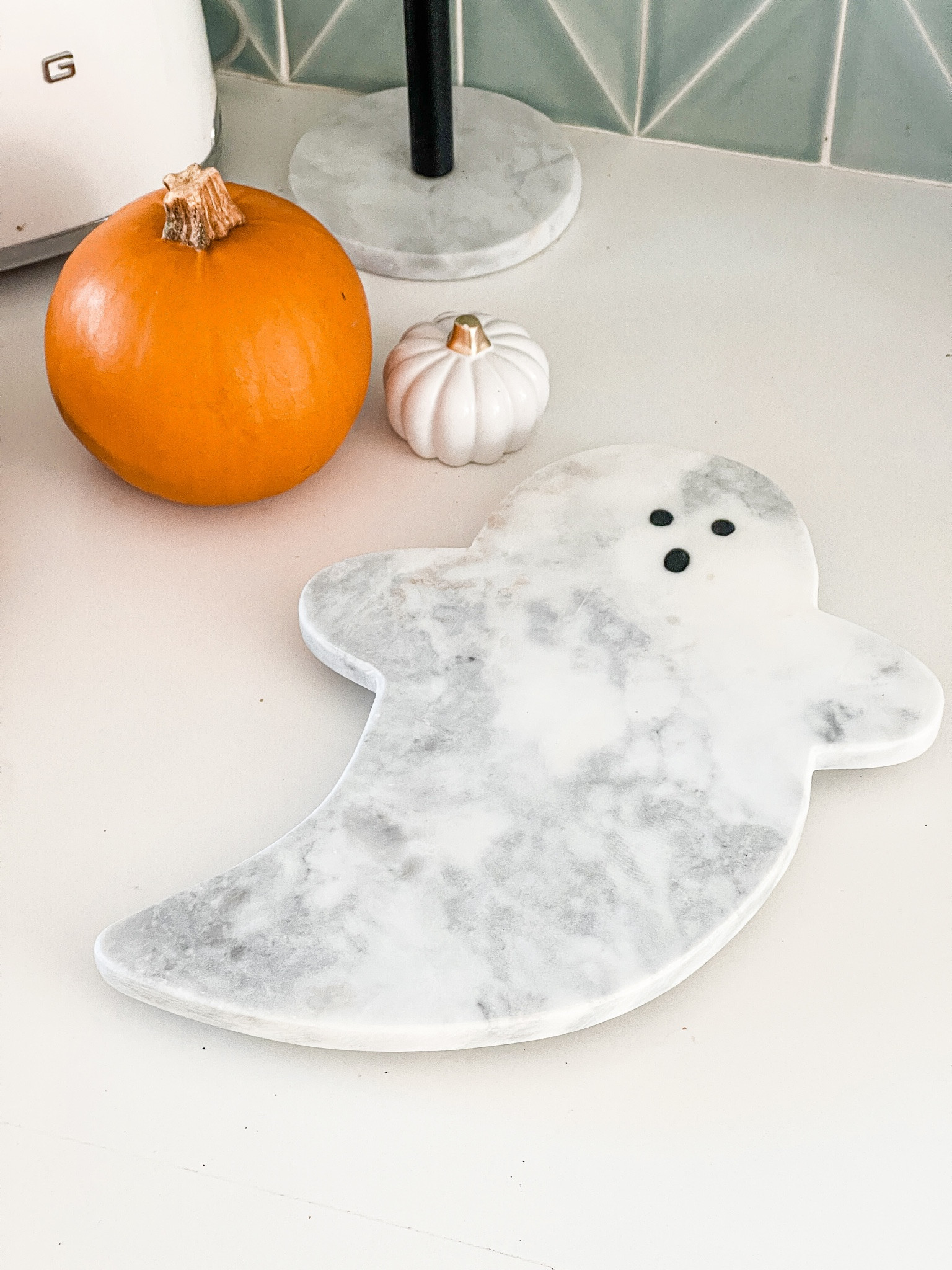 ghost cutting board / halloween cheese board 

#LTKSeasonal #LTKHalloween #LTKhome