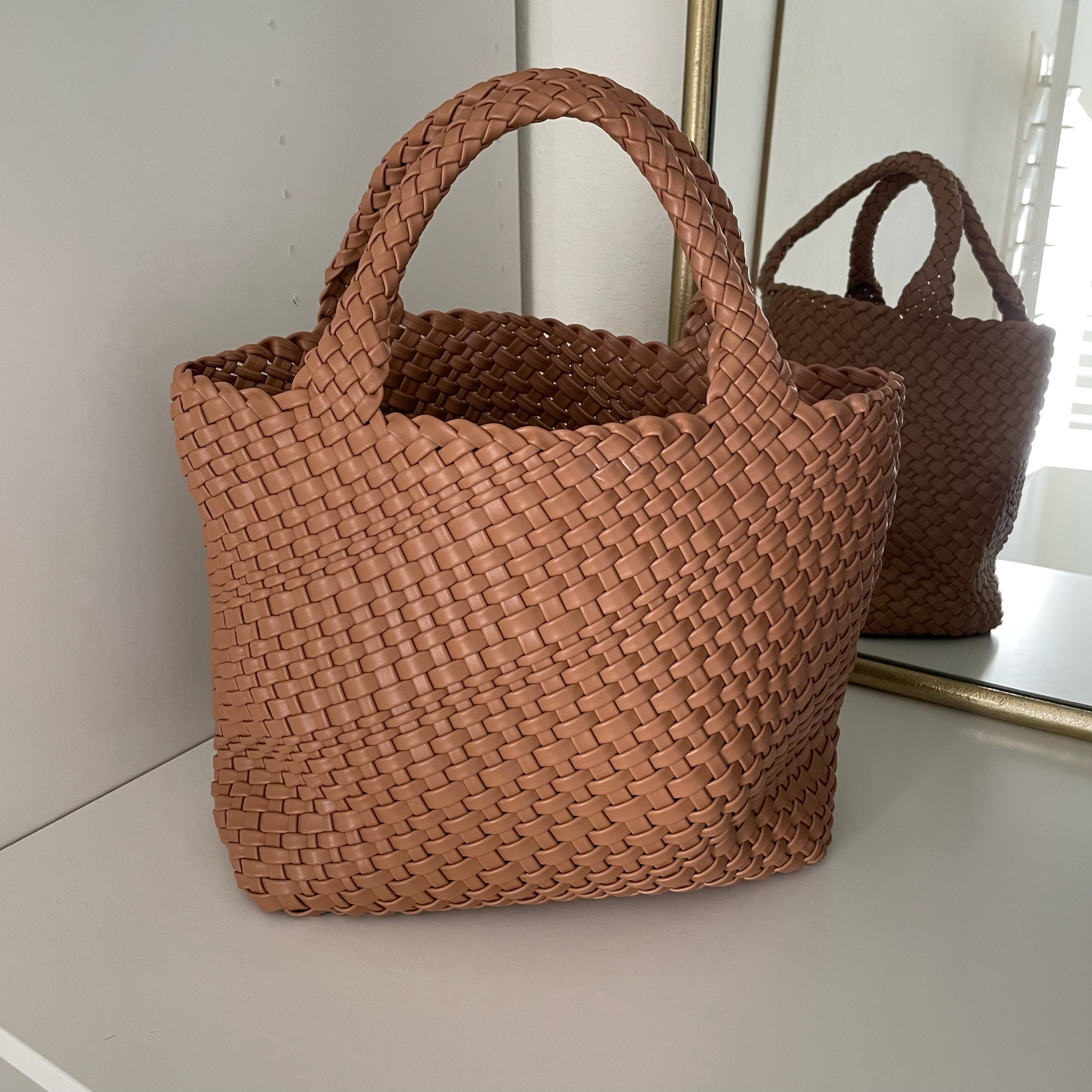 The beautiful woven tote bag. This color is so versatile and will go so well with any fall outfit. 🍂

Amazon finds. Follow me @TheAllureEdition for Amazon fashion, beauty, home and lifestyle. Follow my blog TheAllureEdition.com 
Click below to shop. #liketkit @shop.ltk

#LTKfindsunder100 #LTKstyletip