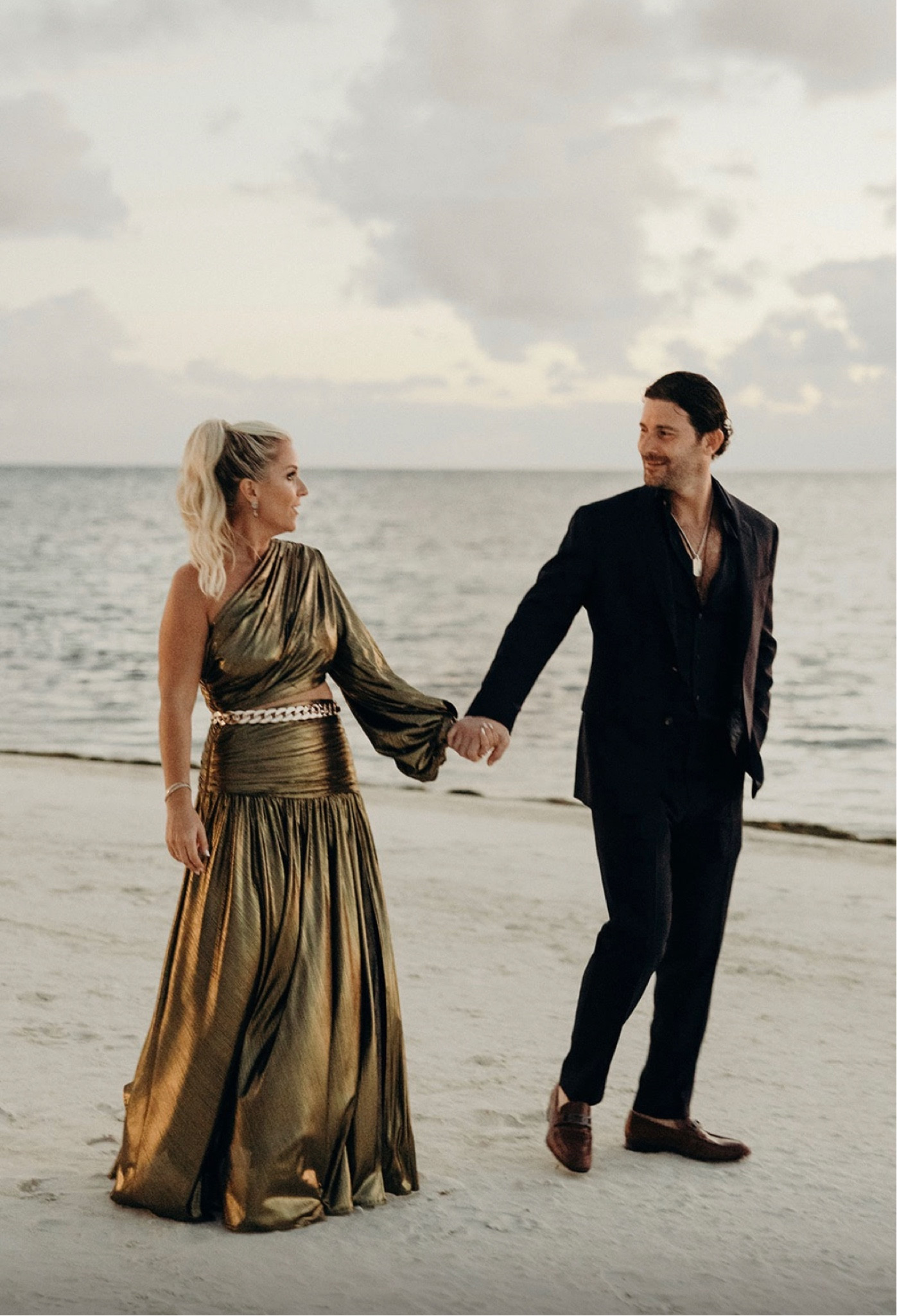 Still not over this Bronx and Banco gold dress moment!

#LTKstyletip #LTKcurves #LTKwedding