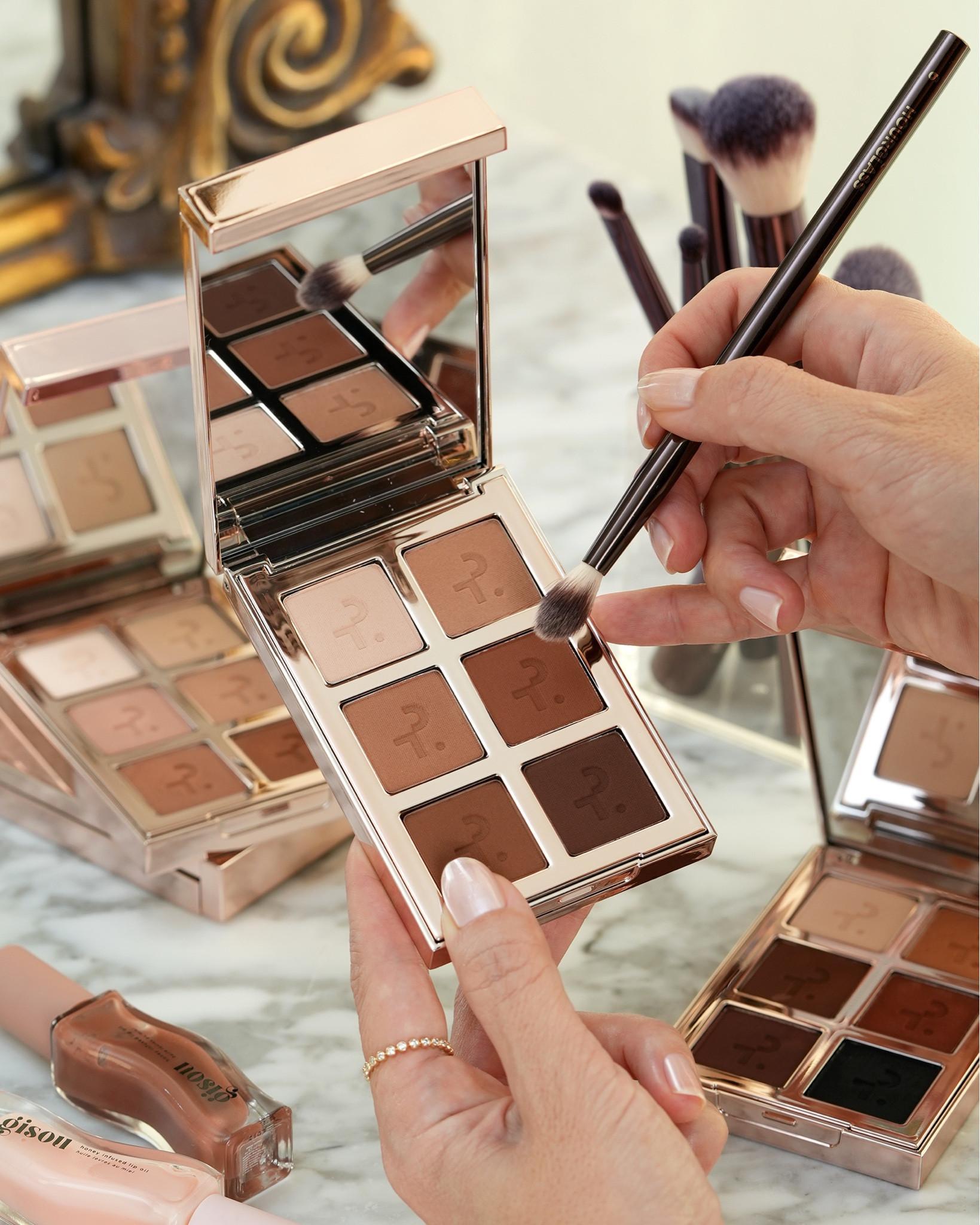 Rounding up my Top 5 favorite everyday eyeshadow palettes! Also adding swatches of a few more palettes in my roundup.

Patrick Ta Major Dimension Essential Artistry Eyeshadow Palettes have an incredible texture and I love the variation! The mattes are ultra soft & super easy to blend. My favorite is Medium but I also swatched Light and Deep.


Makeup By Mario Master Mattes Original is my most-used palette. It has the best tones for a wide range of looks. Nothing else beats this one for an all matte palette.

Natasha Denona I Need a Warm Palette is my second favorite. I love every single color. Her shimmers are the ABSOLUTE best. It’s warm but still neutral on my medium tan skintone. If you prefer cooler neutral tones swipe through to see it side by side with her I Need a Nude.

Too Faced Born this Way Natural Nudes is another long-time favorite. It’s been around forever but still remains a favorite. Love that it has both shimmers and mattes.

Anastasia Beverly Hills Miini Spice Eye Palette is another one I bought last year and I still love it. It’s a great one for everyday neutrals and the sparkles are so SO pretty.

You can find these all at @sephora and they’re included in the Savings Event! Use code EVERYTHING to save up to 20% off

Rouge members 20% off: 10/31 - 11/10
VIBs 15% off: 11/4 - 11/10
Insiders 10% off: 11/4 - 11/10

Do you have a favorite everyday eyeshadow palette? Share in the comments what your favorite is!



#LTKSaleAlert #LTKBeauty