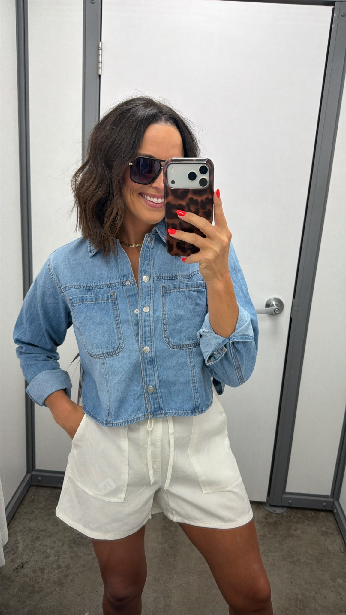 The Madewell look for less you didn’t know Walmart had 🤍 Denim button-up + linen shorts = the easiest summer outfit.

Size XS
5’3 for reference

#walmartfashion #walmartfinds #madewelllookforless #lookforless #denimshirt #linenshorts #summerstyle #affordablefashion #walmartstyle #ltkstyle