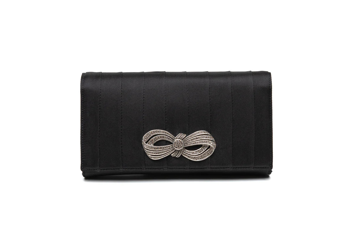 The Pleated Olivia Clutch | MICHELLE WILHITE