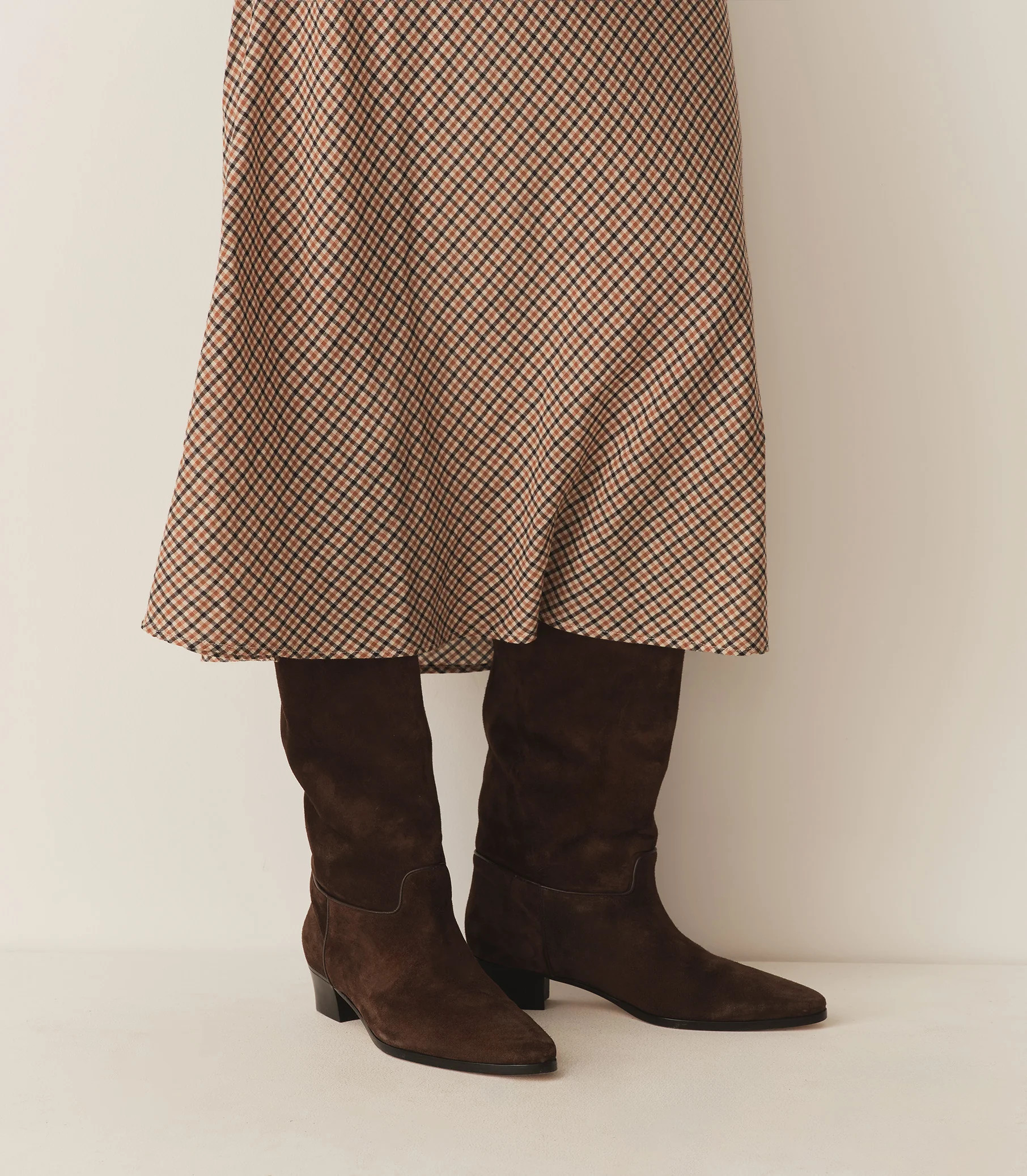 Riviera Boot - Dark Chocolate Suede | DÔEN | DOEN