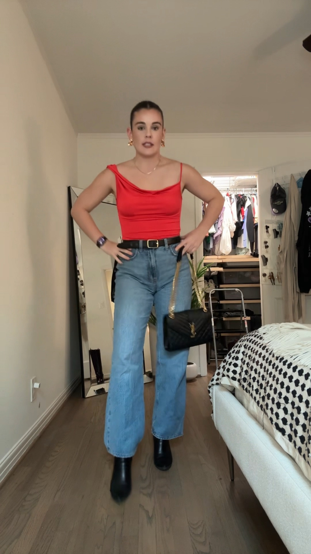 We did a HARD pivot at the end for this lil outfit of the day but she cute 

#LTKItBag #LTKVideo #LTKFindsUnder100