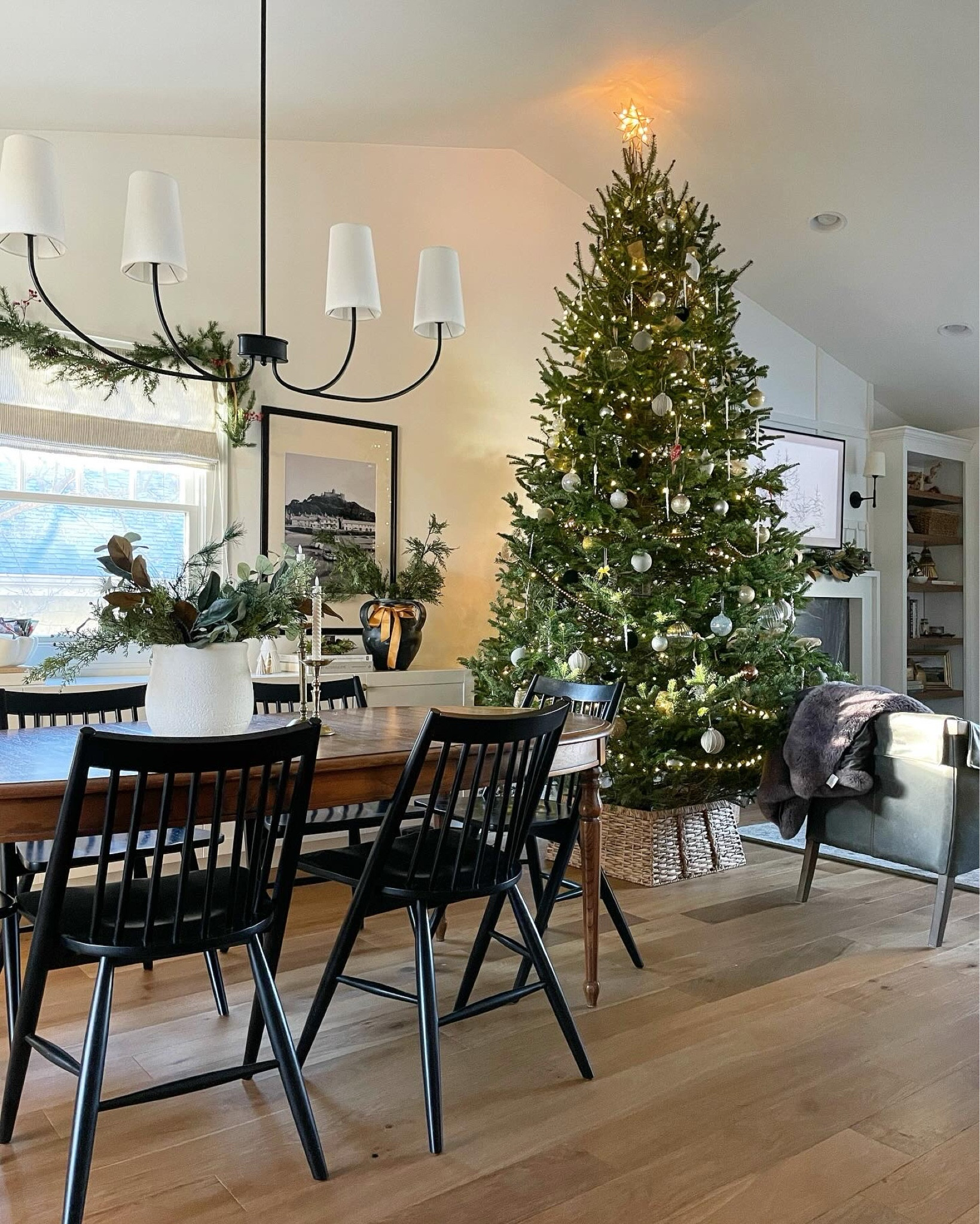 Shop our holiday dining room! 

#LTKhome #LTKHoliday #LTKSeasonal