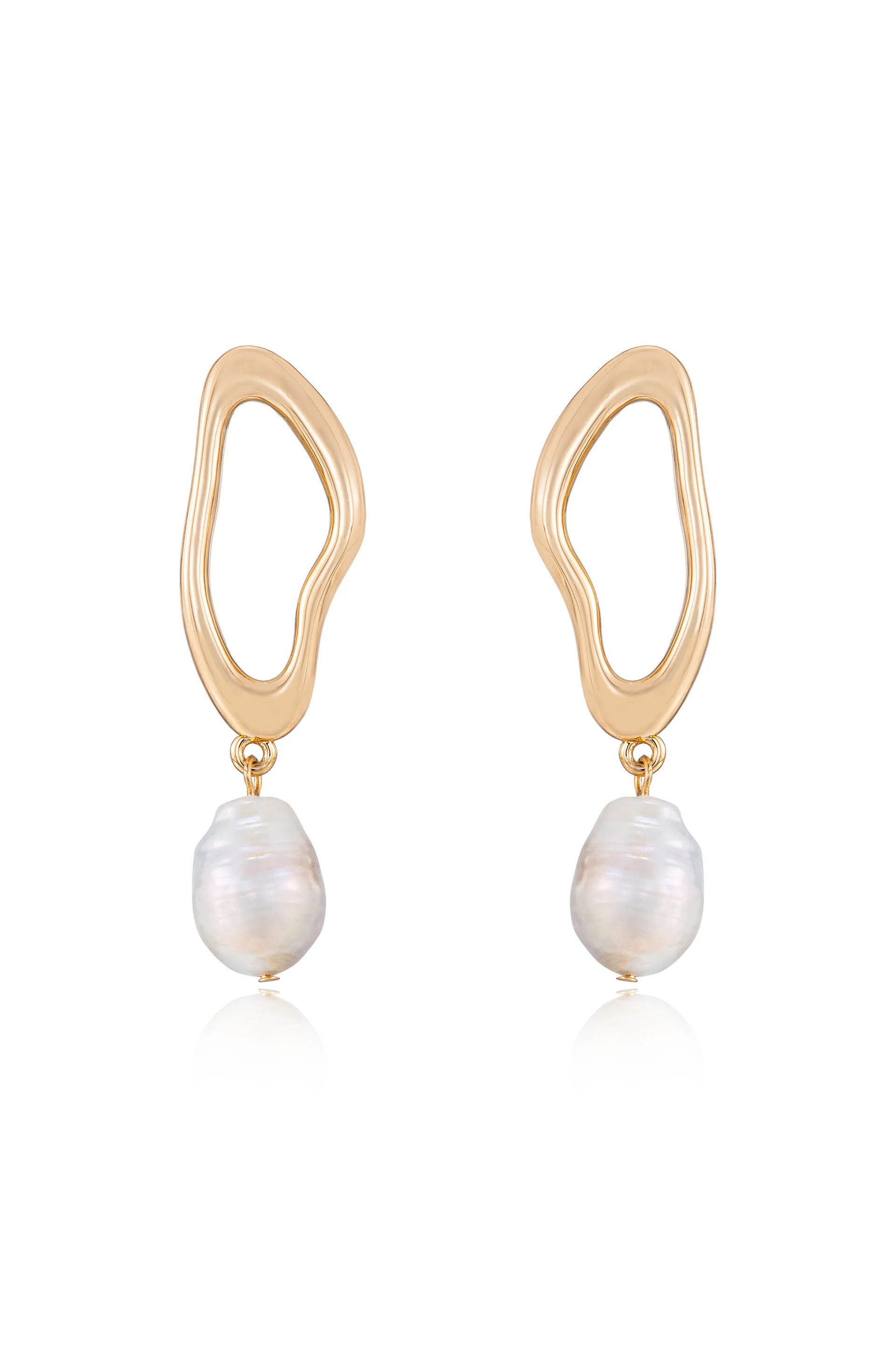 Open Circle Freshwater Pearl Earrings | Ettika