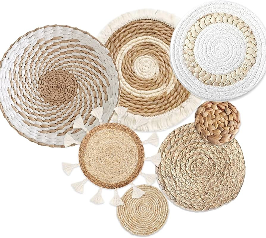 Amazon.com: 7 Pack Boho Wall Basket Decor - Seagrass Rattan Wicker Wall Decor Round Handmade Hang... | Amazon (US)
