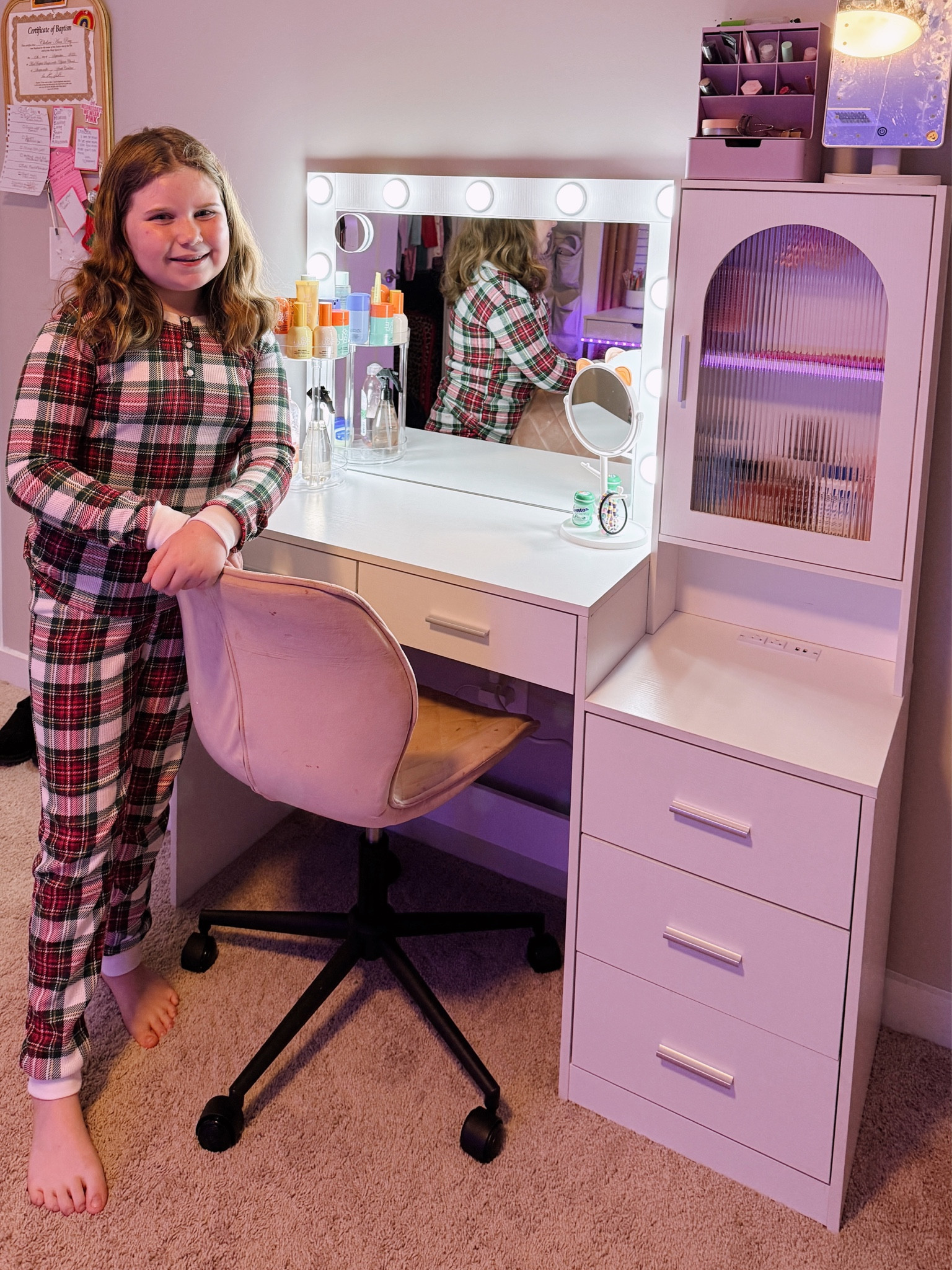 Tween girl makeup vanity

#LTKBeauty #LTKFamily #LTKKids