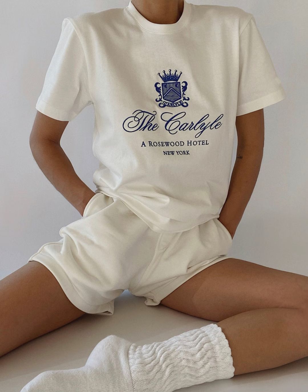 FRAME the Carlyle A Rosewood Hotel New York Unisex Tshirt, Aesthetic Tee,ritz, Vintage Varsity St... | Etsy (US)