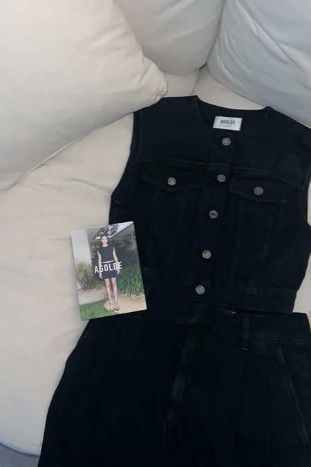 new Agolde set just launched!
denim vest
denim mini skirt 