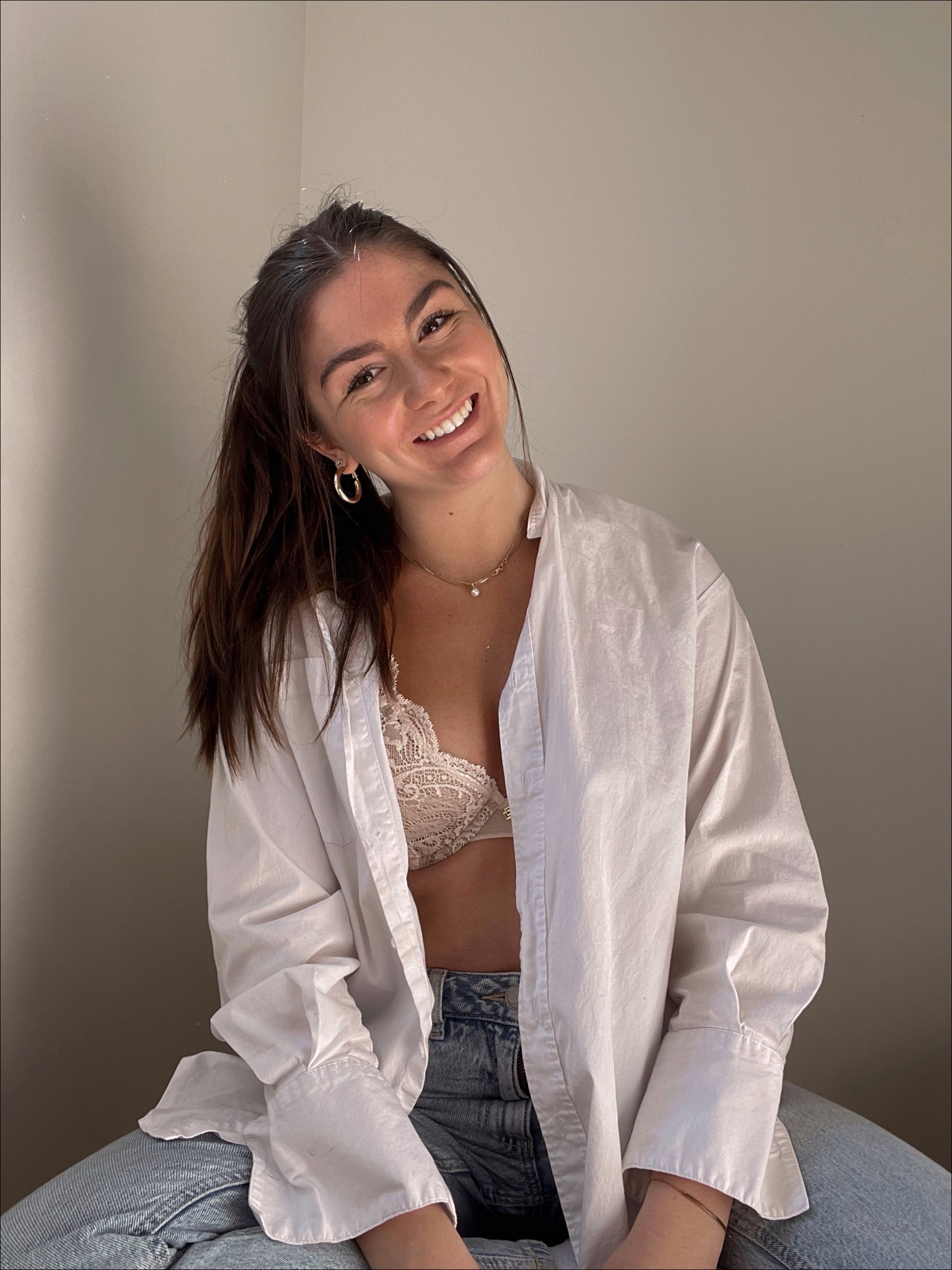 casual outfit, white button up, comfy bra, lace bra 