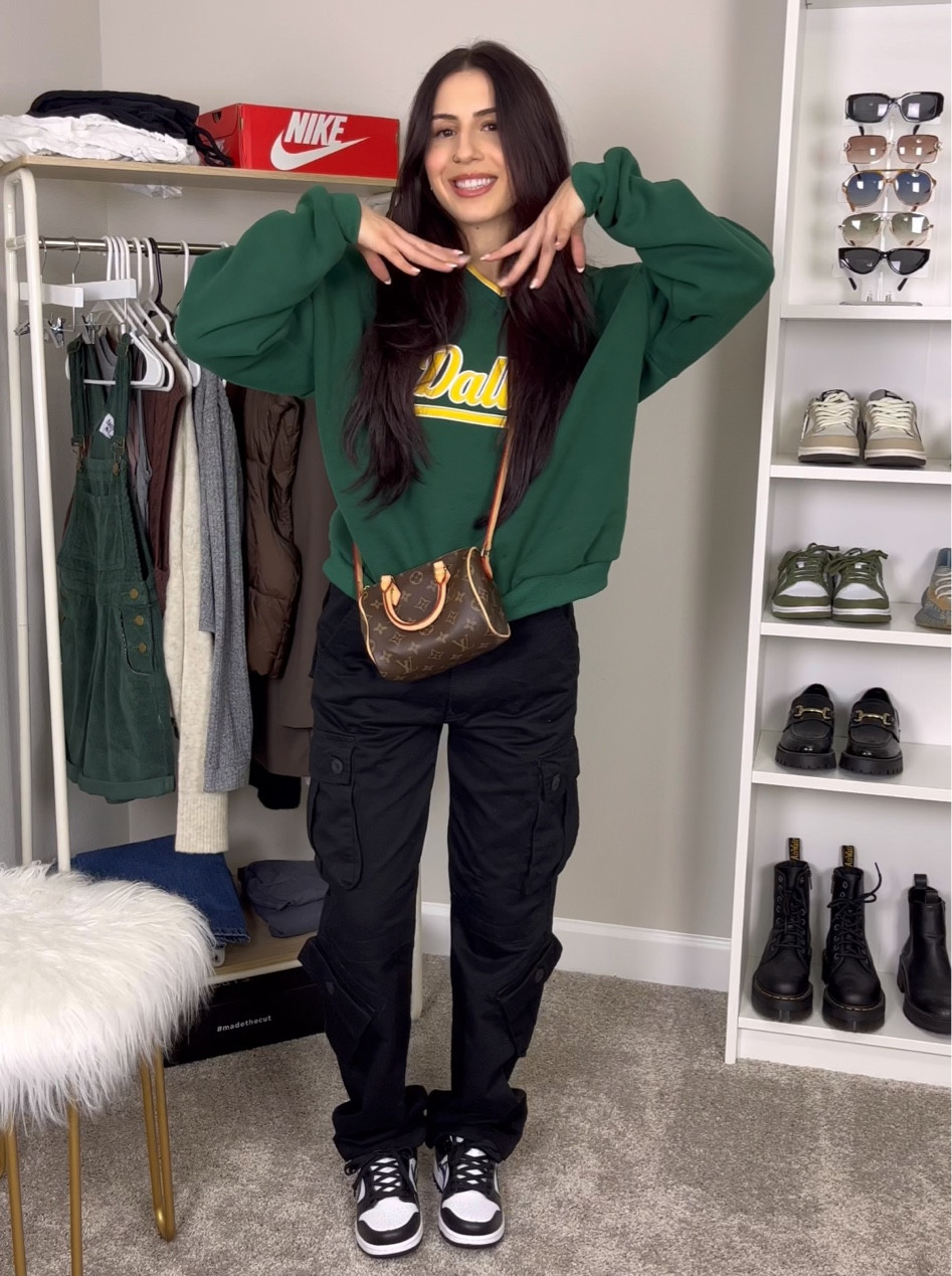 top is from editked || bottoms amazon || shoes/bag are from dhg8 🫶🏼 all linked below 

#LTKstyletip #LTKunder100 #LTKitbag