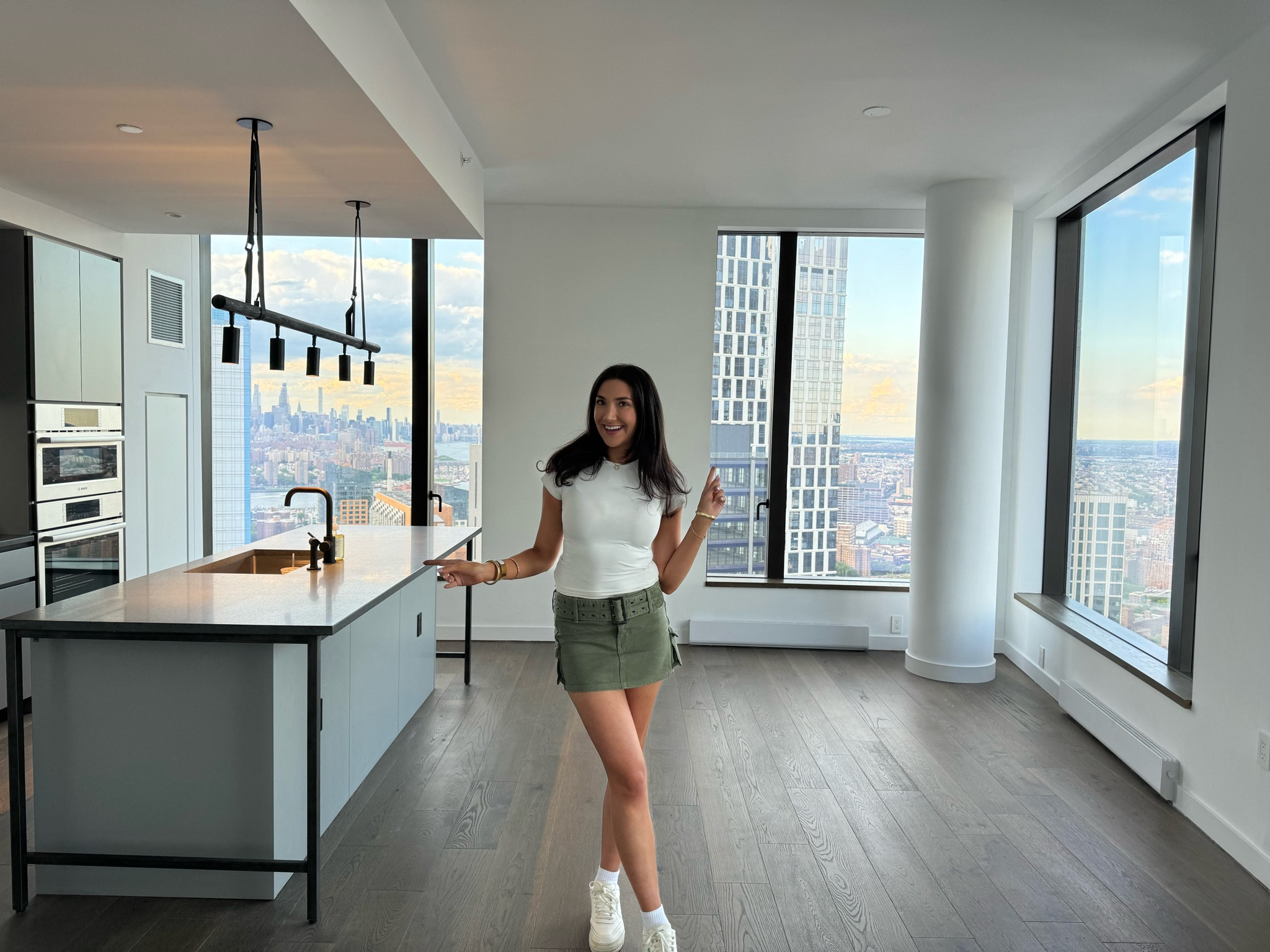 empty apartment tour coming soon 🤍

#LTKFindsUnder100 #LTKFindsUnder50 #LTKStyleTip