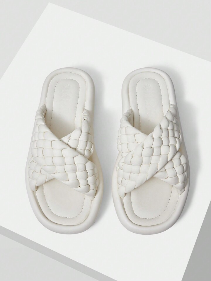 MOTF         Rating:  4.85 items:  3.9K Followers:  43K       
      MOTF is composing the new... | SHEIN