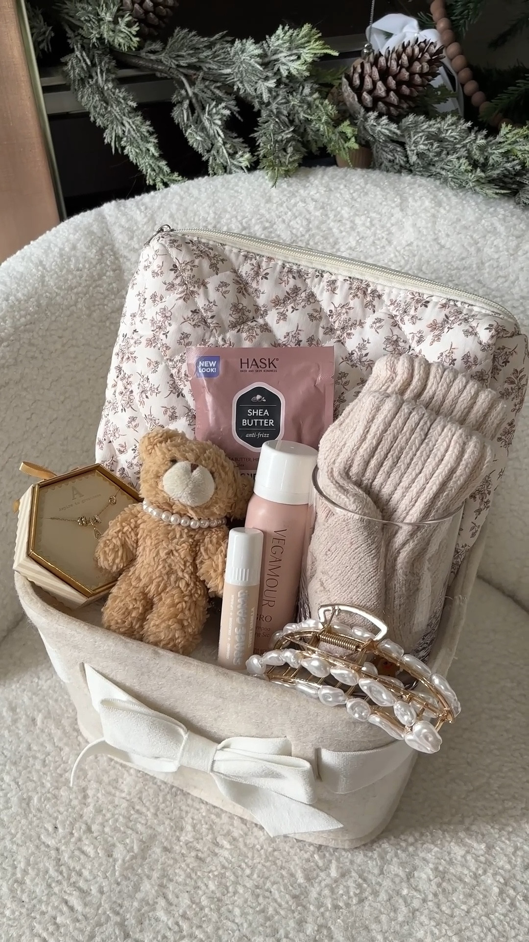 🤍 Felt baskets at Target are such a popular pick this season. Perfect for brr baskets, gift baskets for anyone!! They also make really cute home decor storage for small items like books, toys, gloves, craft supplies and entryway organization. Sturdy felt design , Holiday bow detail , Great for gifting and organizing!! #targetfinds #targethome #feltbasket #giftbasketideas #brrbasket #holidaygifts #holidaydecor #homedecorstorage #cozyhome