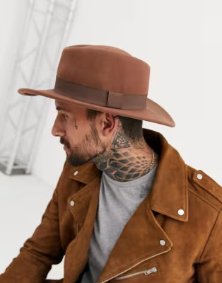 ASOS DESIGN wide brim pork pie hat in camel with band | ASOS (Global)