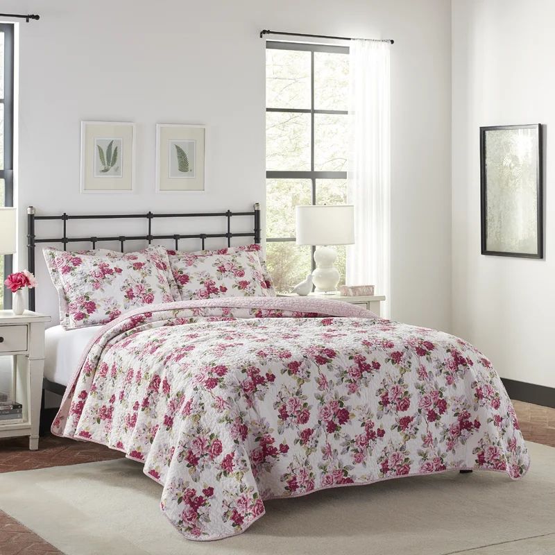 Lidia Pink Standard Cotton 136 TC Reversible Farmhouse / Country Quilt Set | Wayfair North America