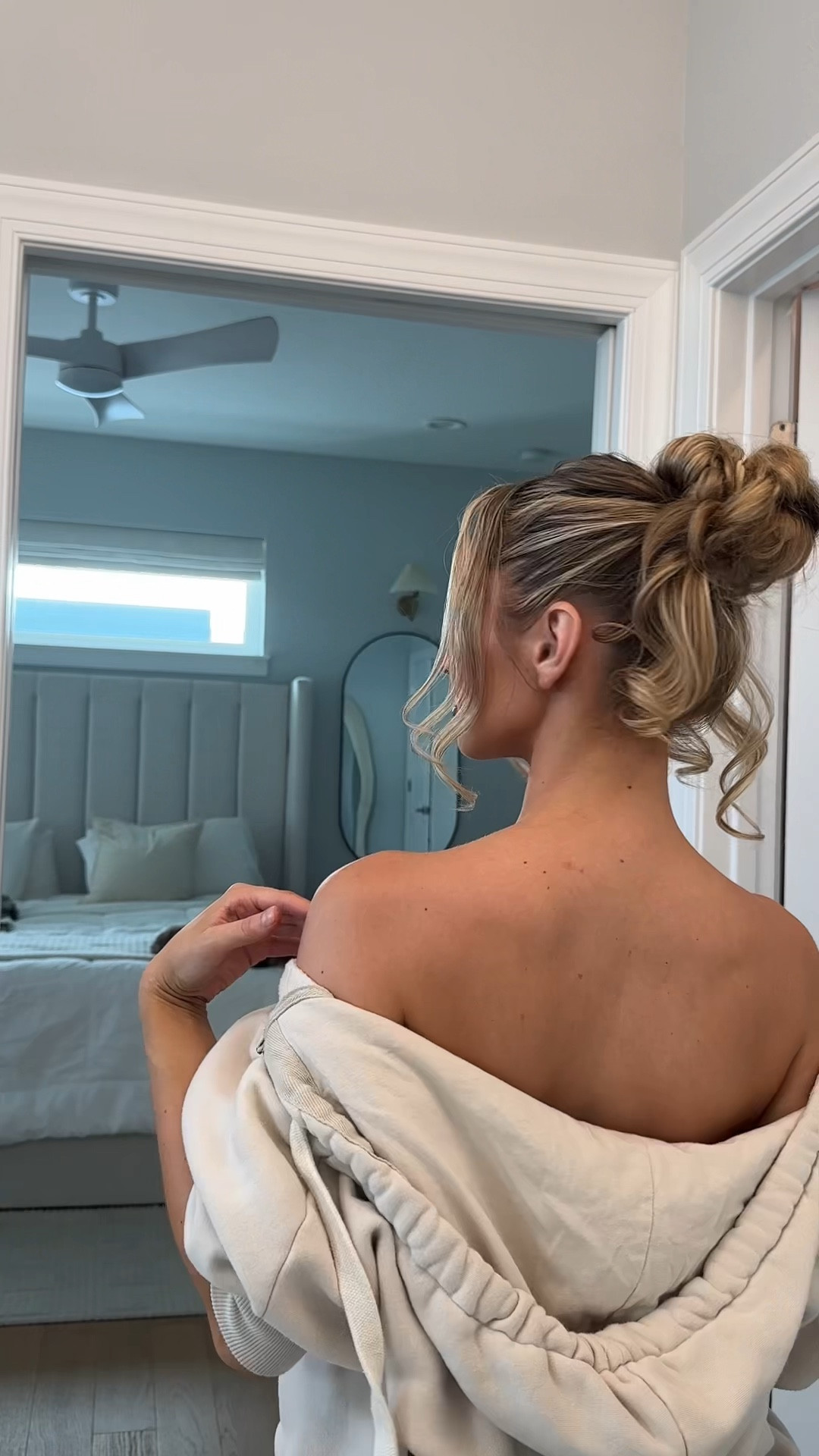 my favorite updo! a cross between pam Anderson and Delaney Child’s messy bun hair look! ✨ perfect for events, weddings, or just a night out!

#LTKFindsUnder50 #LTKWedding #LTKBeauty