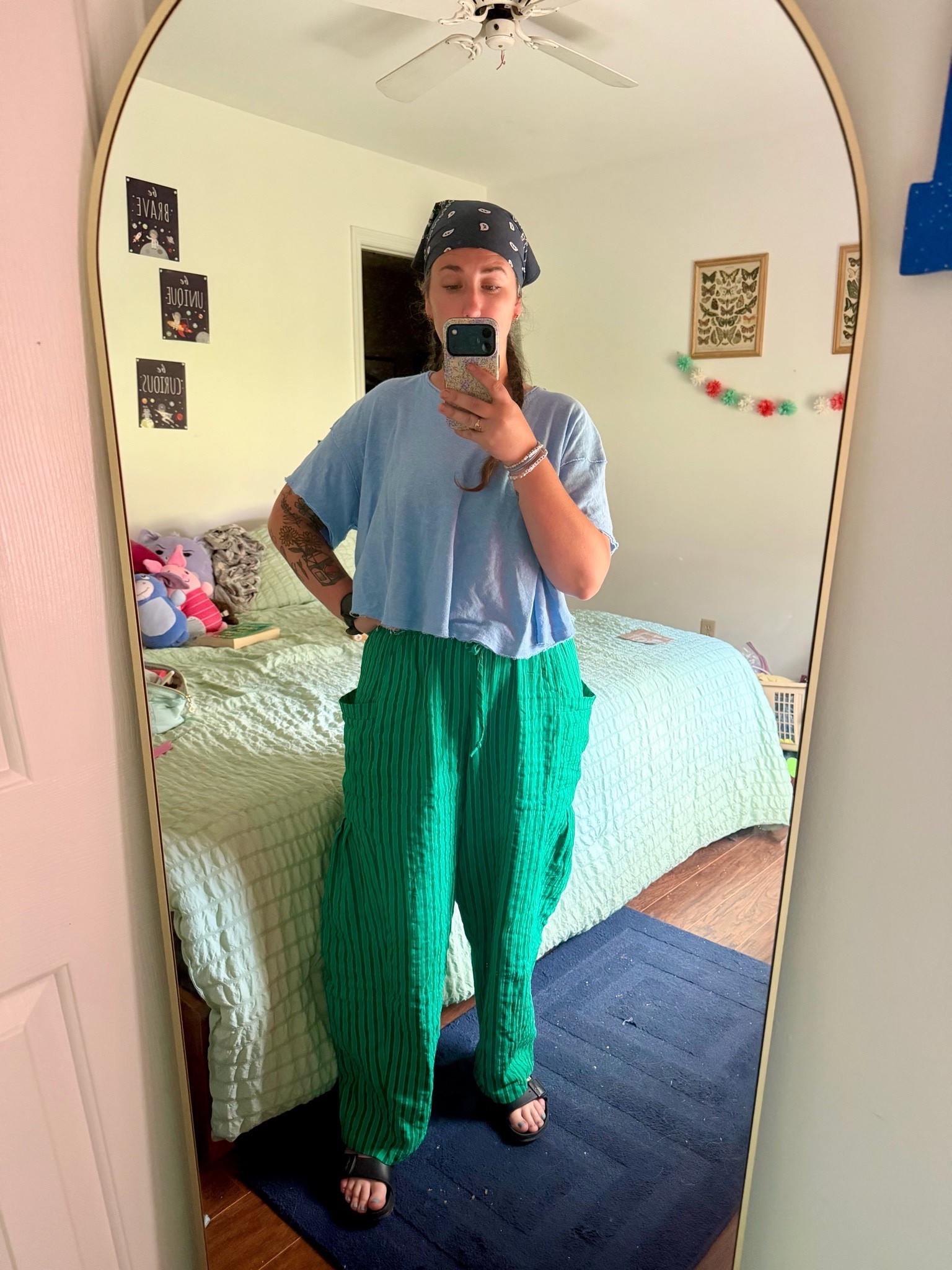 like I said I’m living in light, flowy pants!

#LTKootd #LTKgrwm