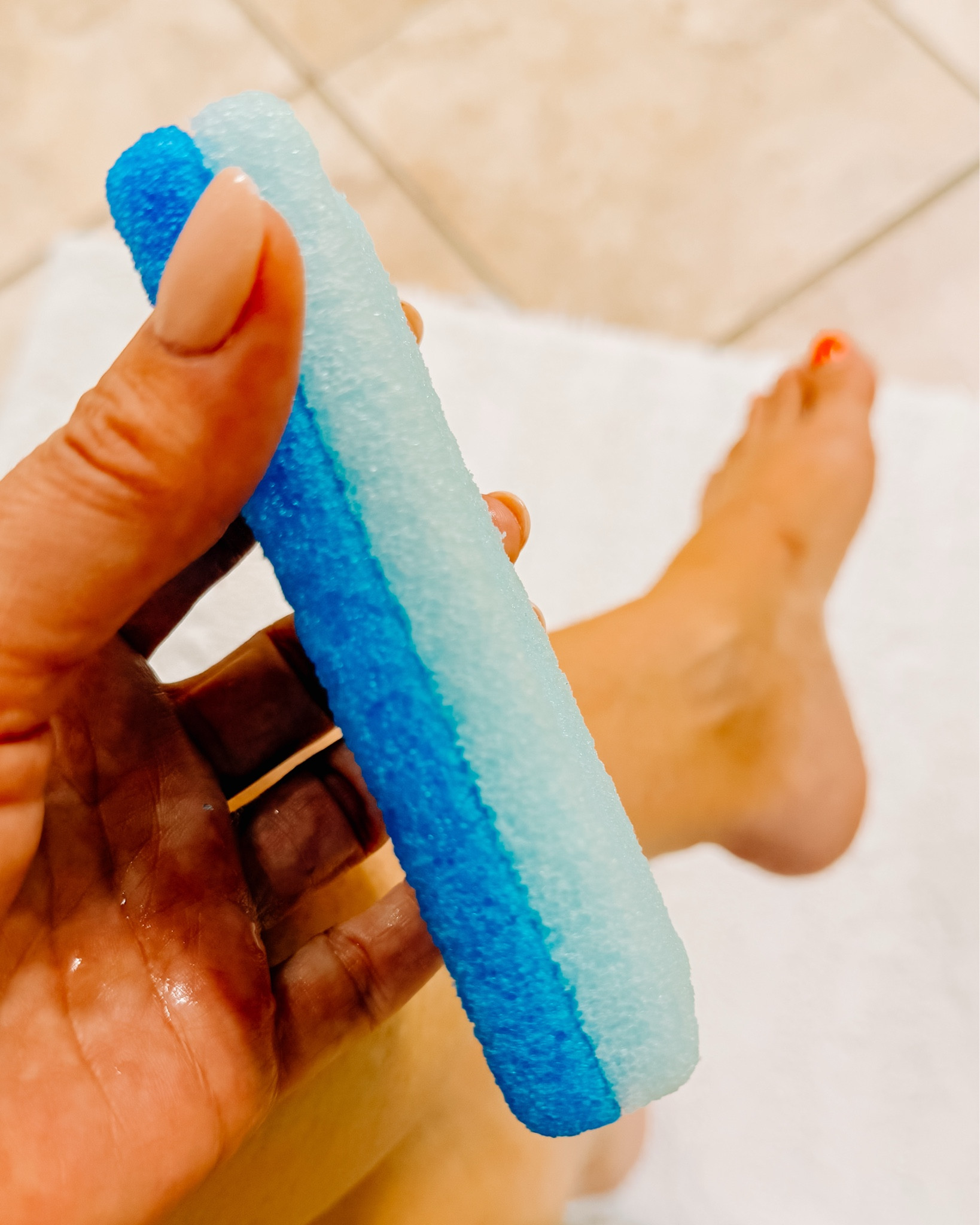 7 affordable beauty products that help me feel (and hopefully look🤭) younger, as a 46 year old mom! PS: I use most of these daily! 

#LTKOver40 #LTKBeauty #LTKMidsize