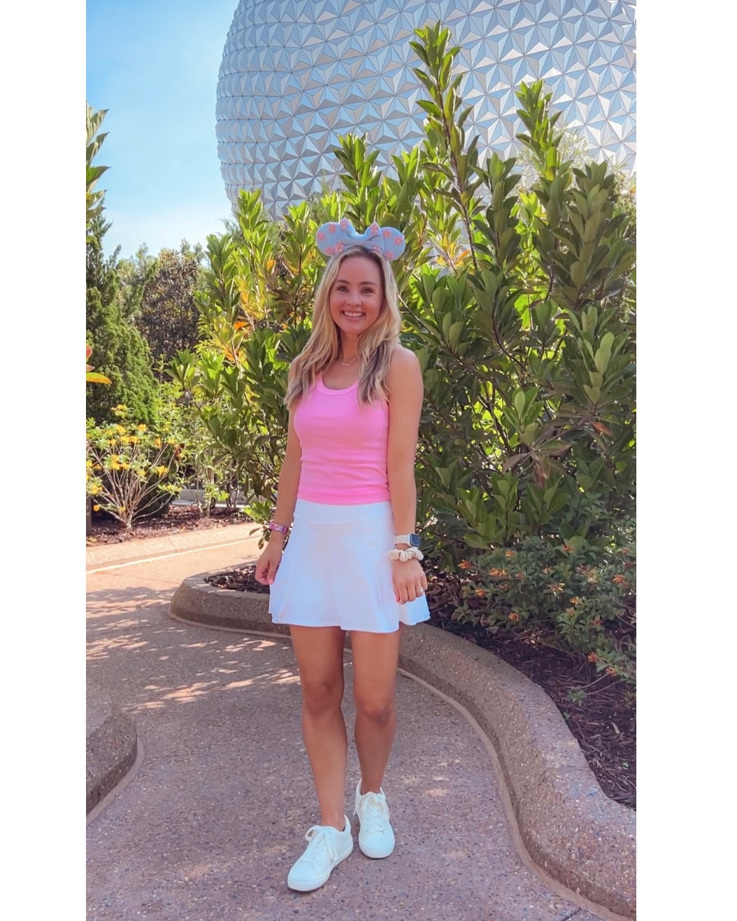 I love wearing pink during Epcot’s Flower and Garden Festival! 🌺🌸

Tank top: small
Skort: xsmall
Shoes: 6 1/2

#LTKTravel #LTKStyleTip