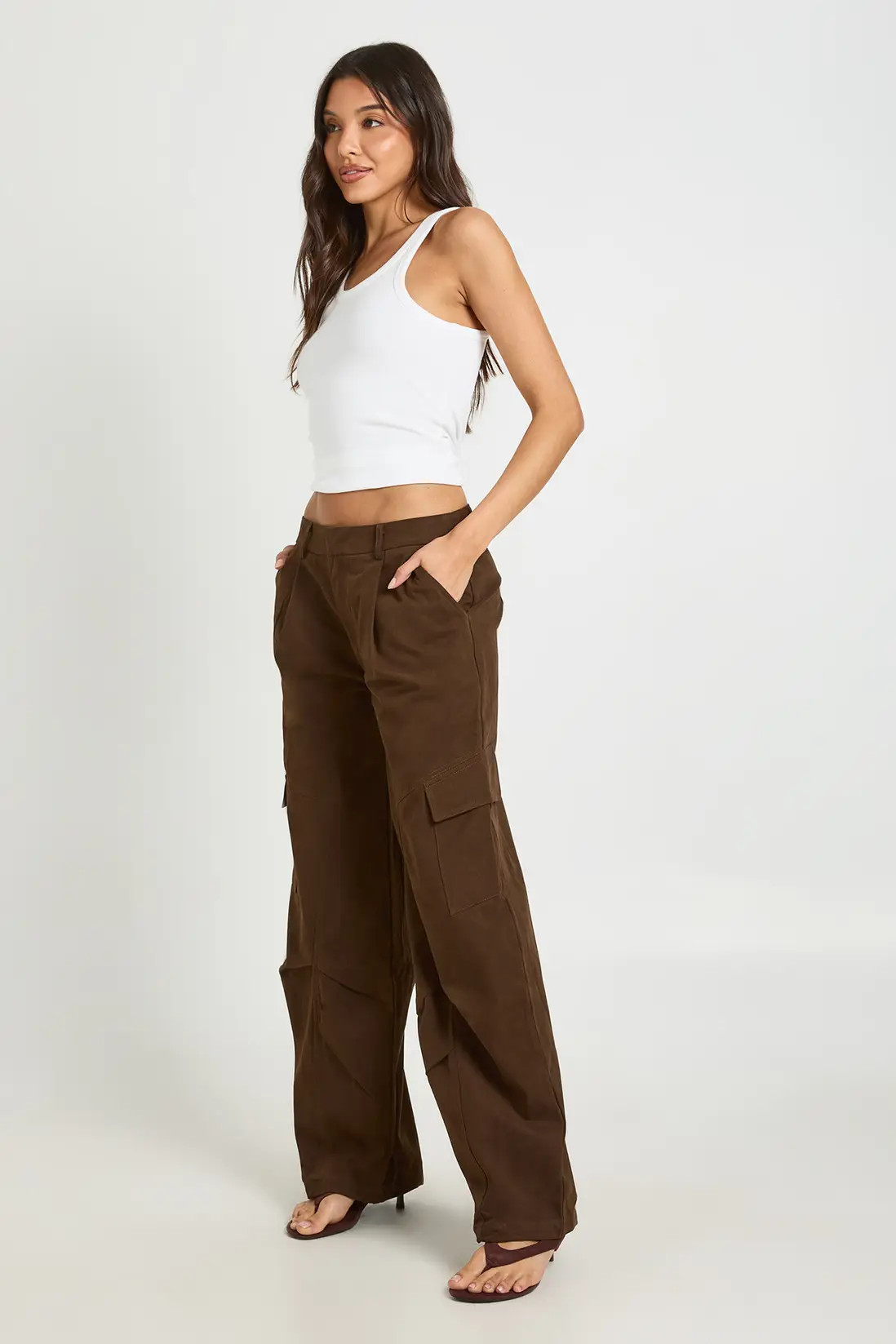 Dark Chocolate Twill Balloon Cargo Trousers | Boohoo | Boohoo.com (UK & IE)