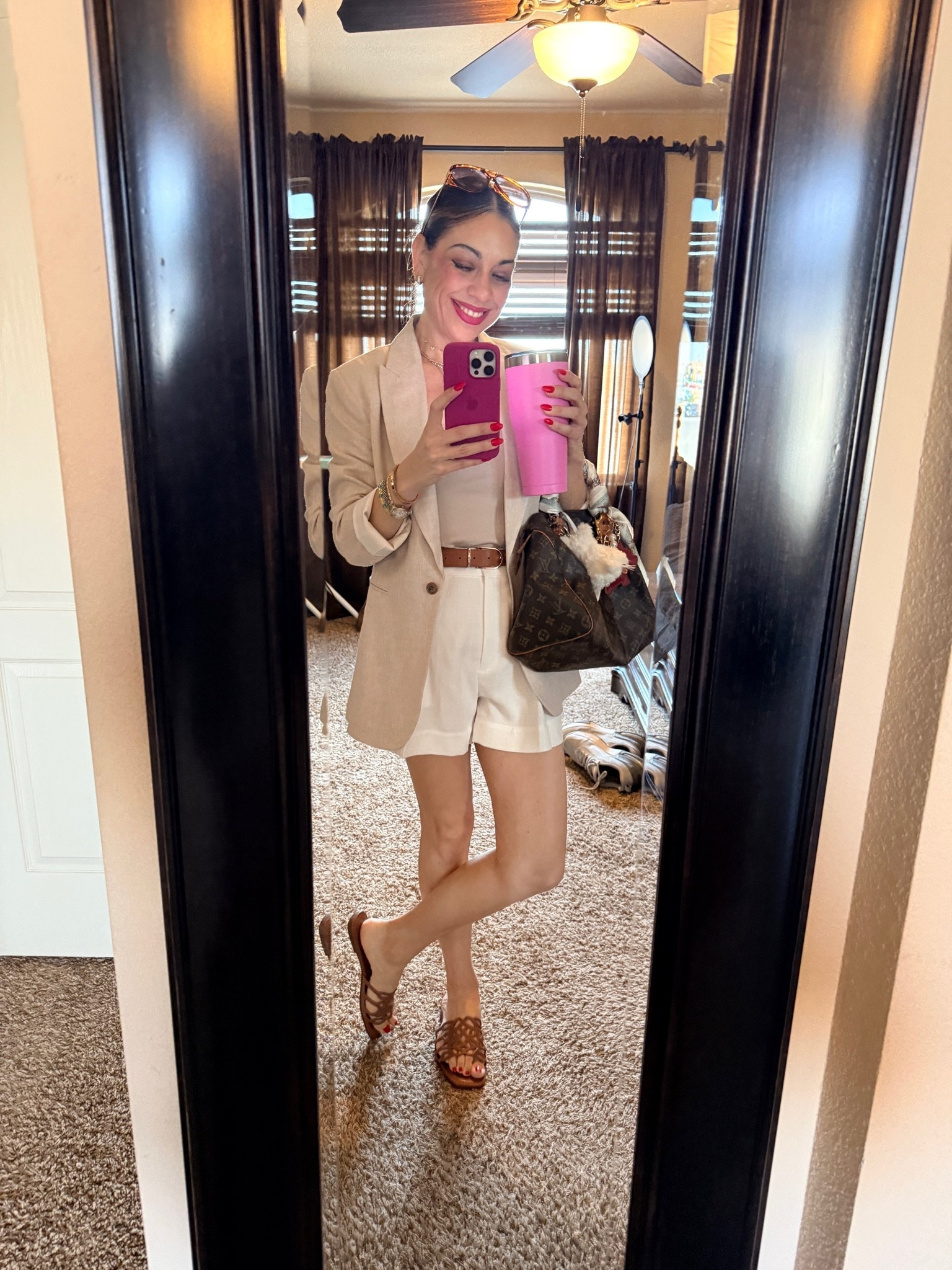 Running errands never felt so cute 🤍 Linen outfits just have that effortless, comfy-but-put-together vibe every time. #Over40Style #LinenOutfit #EverydayStyle #MomStyle #CasualChic #ErrandDayFit ✨

#LTKmomlife #LTKOver40 #LTKootd