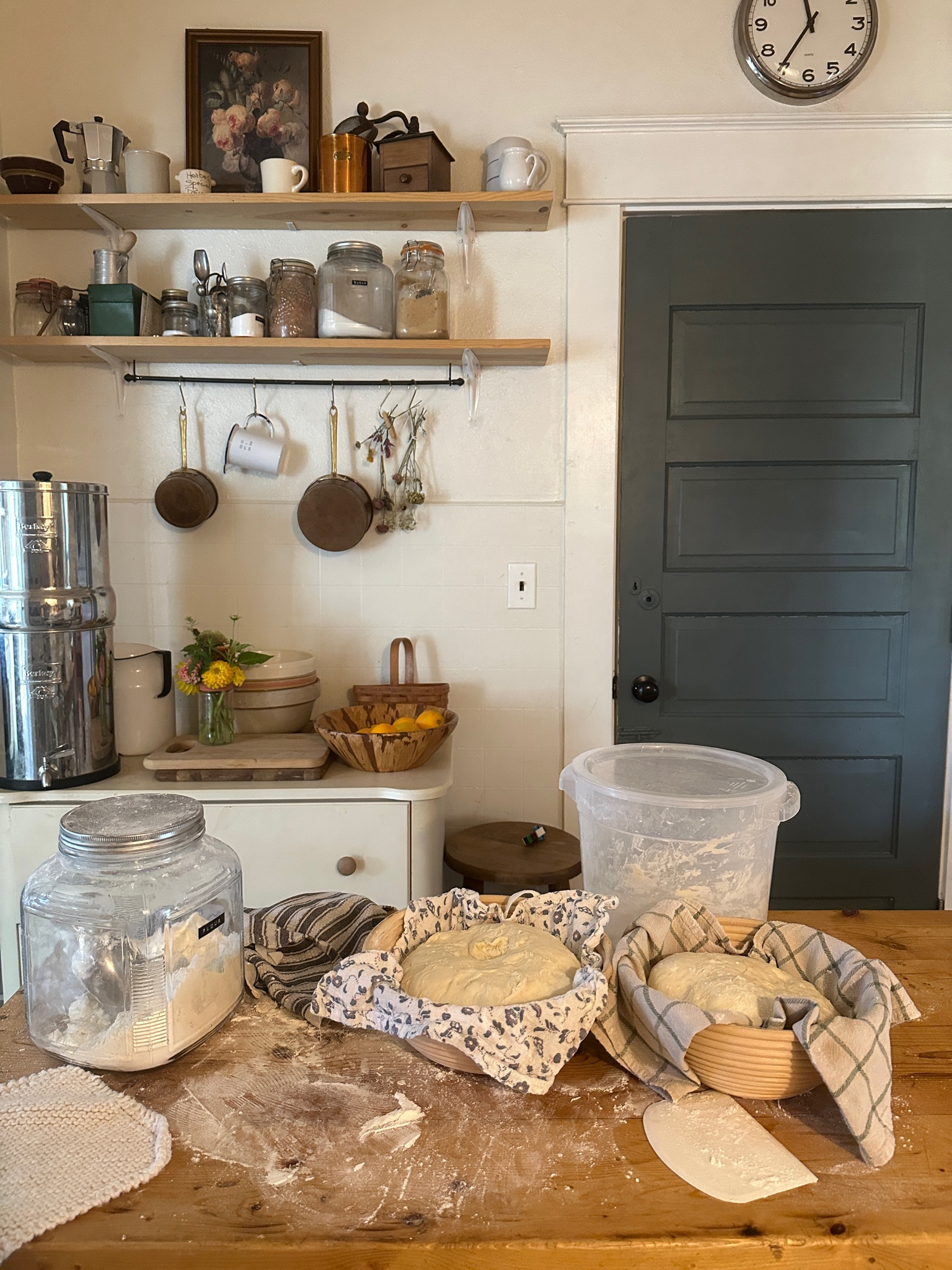 Cozy Cottage Kitchen + Sourdoughh

#LTKFindsUnder50 #LTKSeasonal #LTKHome