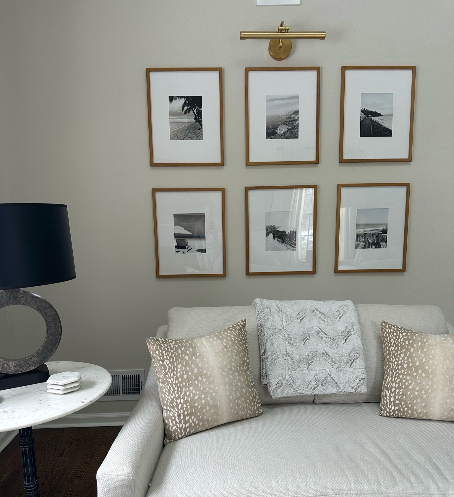 Living room decor🖤

#LTKHome #LTKFindsUnder100 #LTKFindsUnder50