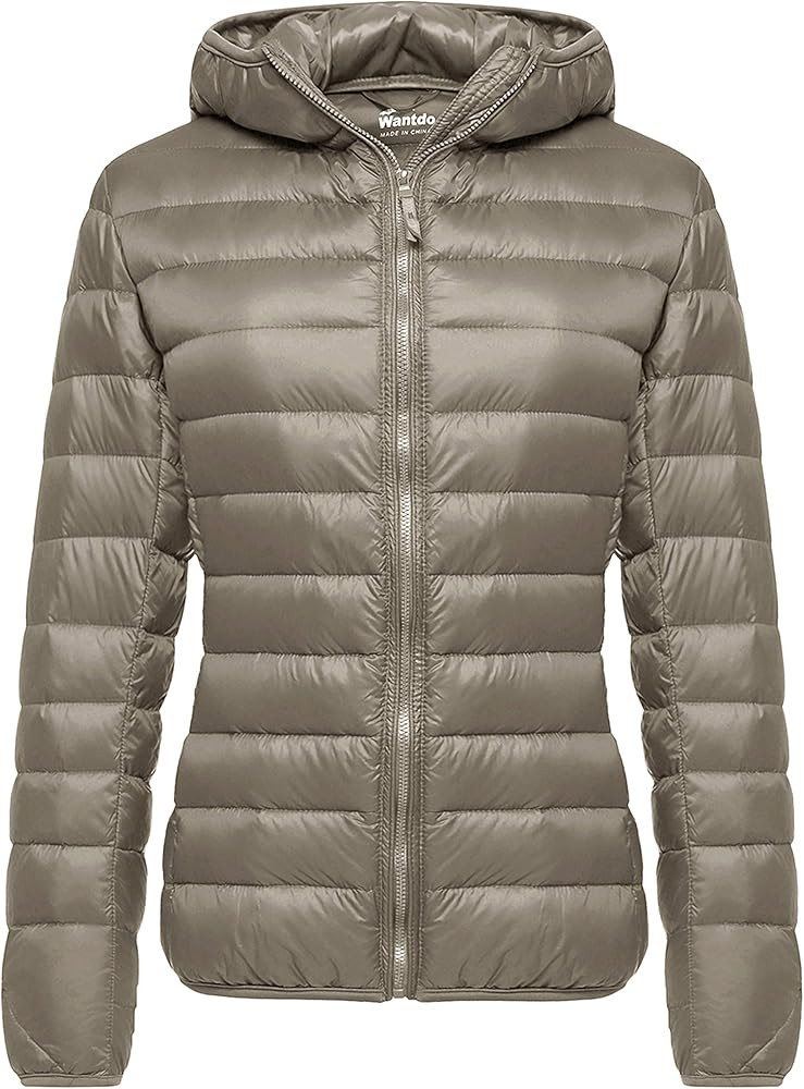 Wantdo Women's Hooded Packable Ultra Light Weight Short Down Jacket | Amazon (US)
