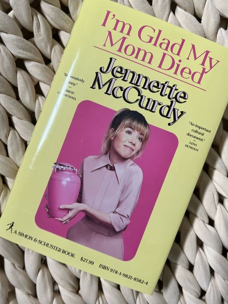 The hottest memoir of 2022: I’m Glad My Mom Died by Jennette McCurdy

#LTKCyberweek #LTKHoliday
