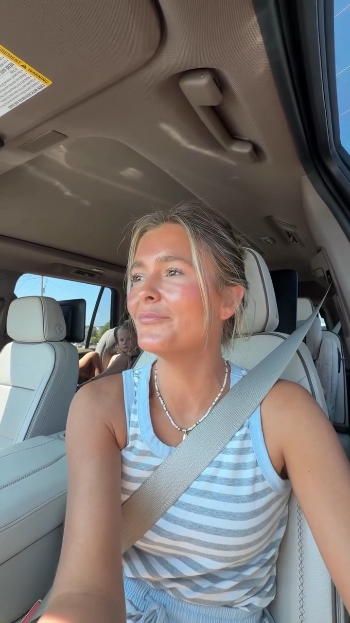 Madi is T-I-R-E-D 🤪 Bath bombs, prizes, volcanoes, chocolate chip waffles, & car rider lines! The best day 💕💕 #ditl #fyp #vlog #aunt #family