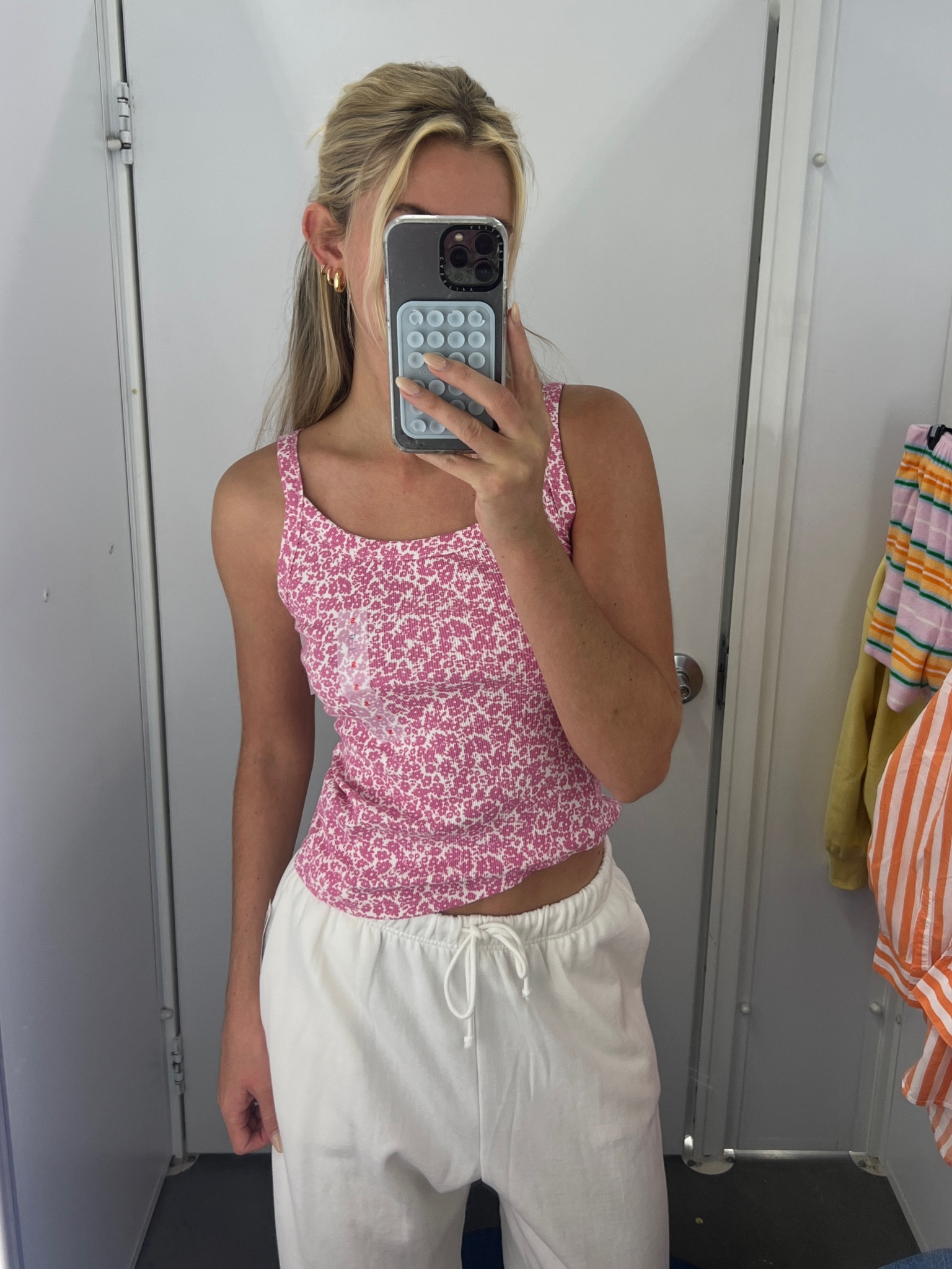 floral tank top

#LTKsalealert #LTKSeasonal #LTKfindsunder50