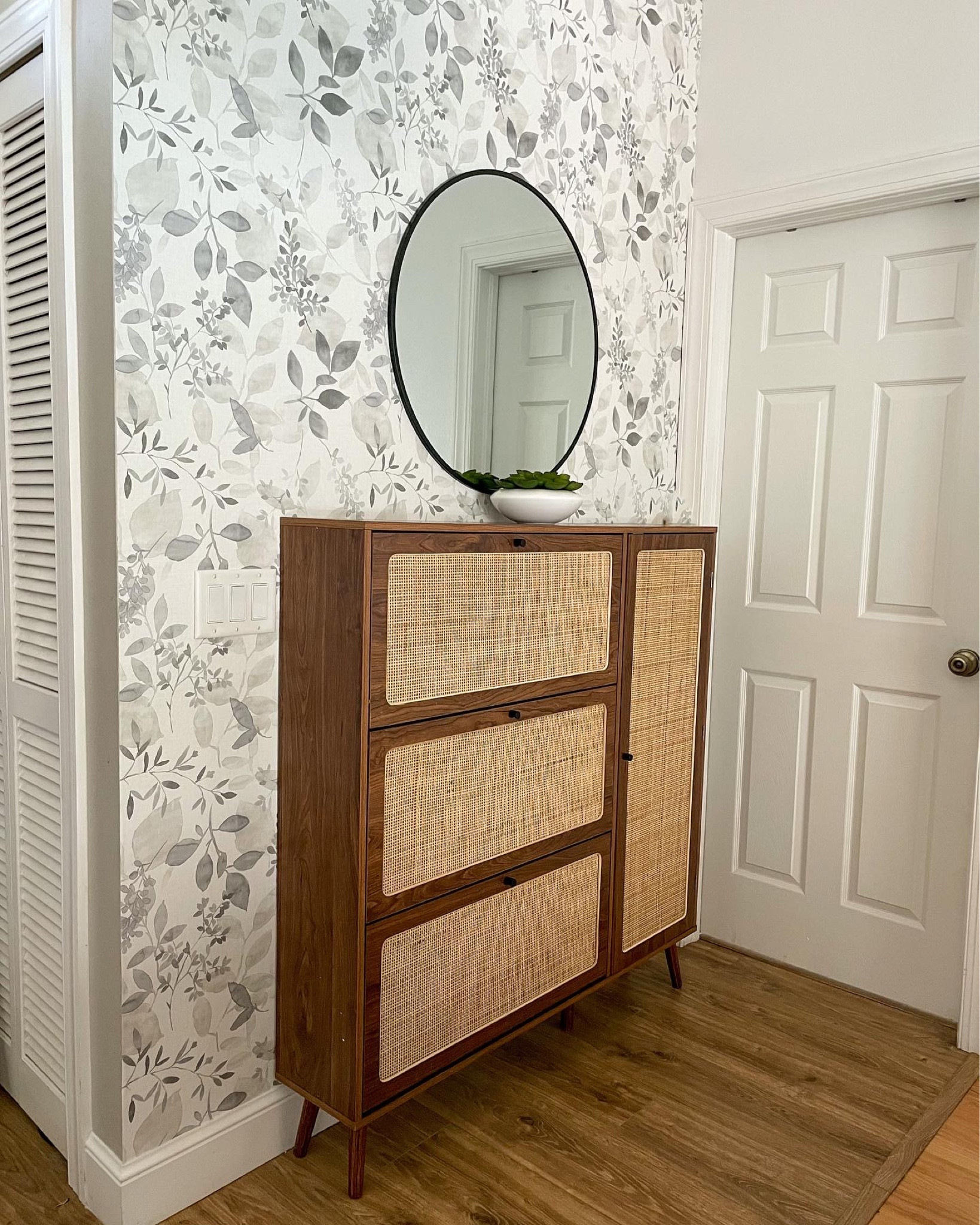 Function-able entryway decor with shoe storage. #entrywayhack #entrywayrevamp #entryway

#LTKhome #LTKstyletip #LTKkids