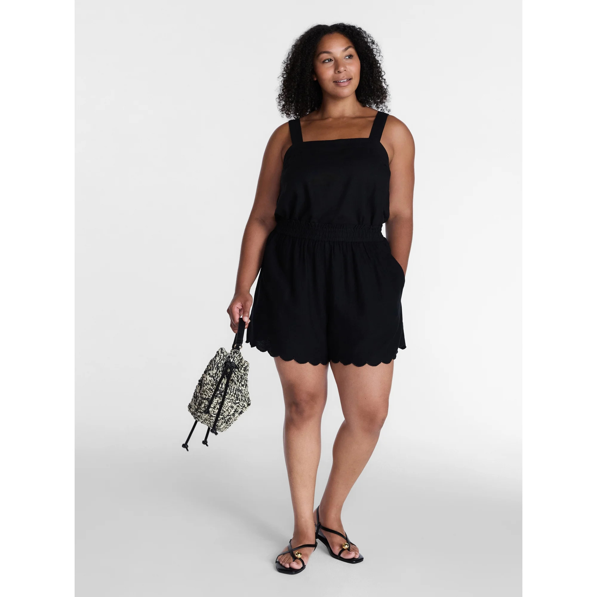 Time and Tru Women's Linen Blend Shorts with Scalloped Hem, Sizes XS-XXXL | Walmart (US)