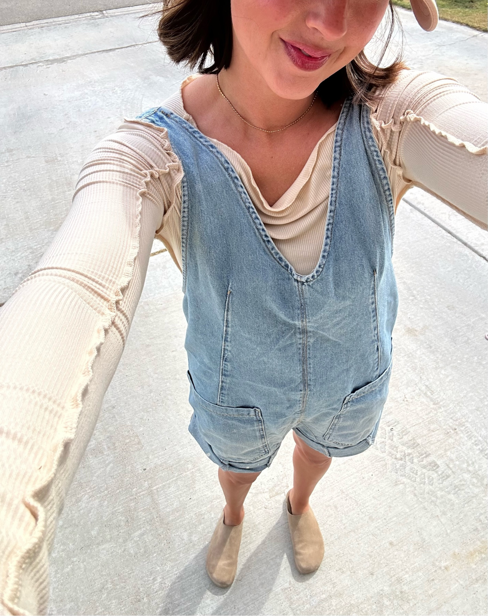 90s mom vibes 💁🏻‍♀️
Wearing XS in shortall 

Free People | Amazon 

#LTKstyletip #LTKFestival #LTKfamily