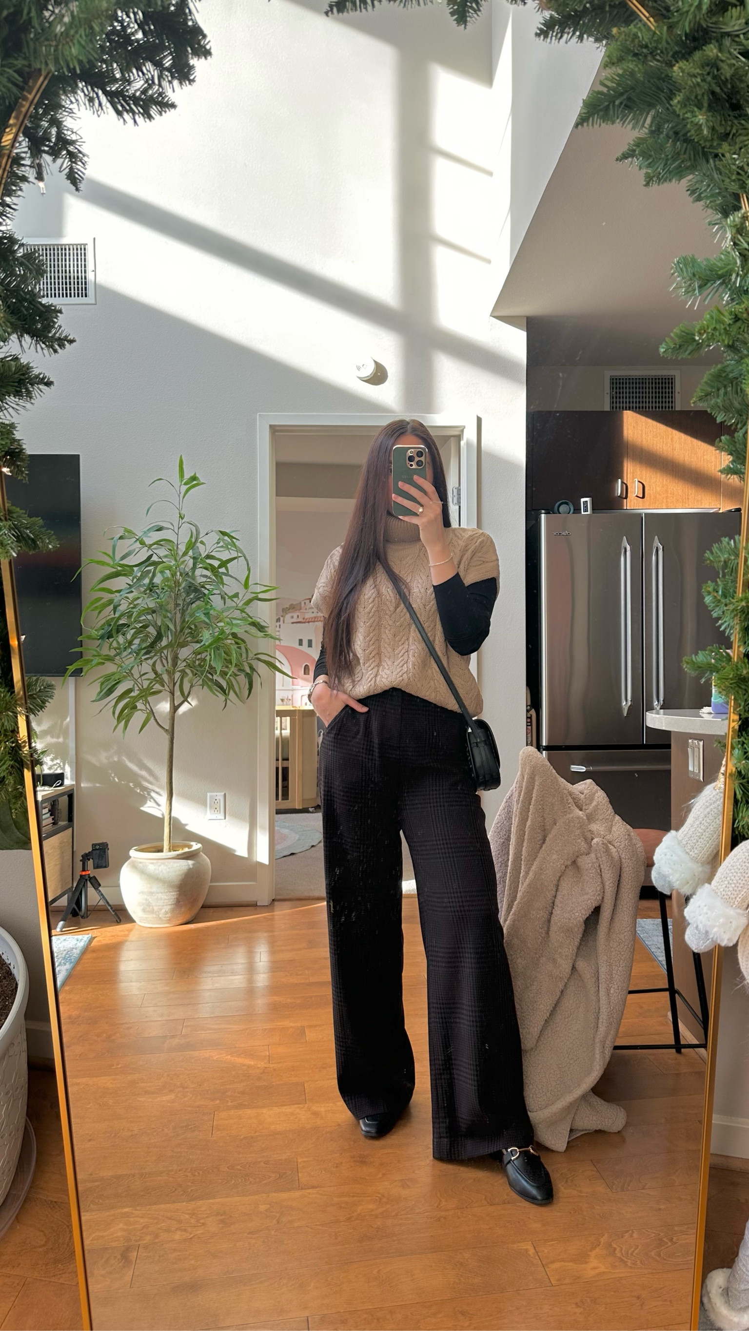 Sleeveless turtleneck sweater S
Checkered dress pants 26R
Goyard crossbody 
Black loafers 7.5 
Black bodysuit S

#LTKFindsUnder100 #LTKWorkwear #LTKSaleAlert