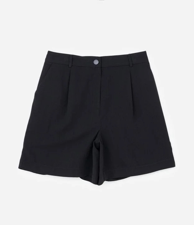 Bermuda Alfaiataria com Pregas e Bolsos Curve & Plus Size Preto | Renner (BR)