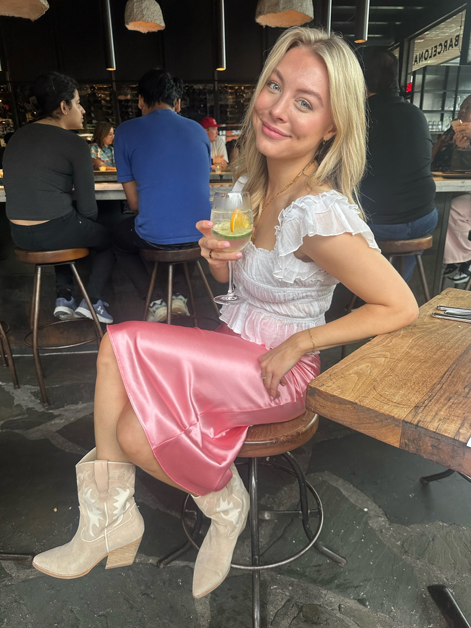 #taylorswifterastour #erastouroutfit 