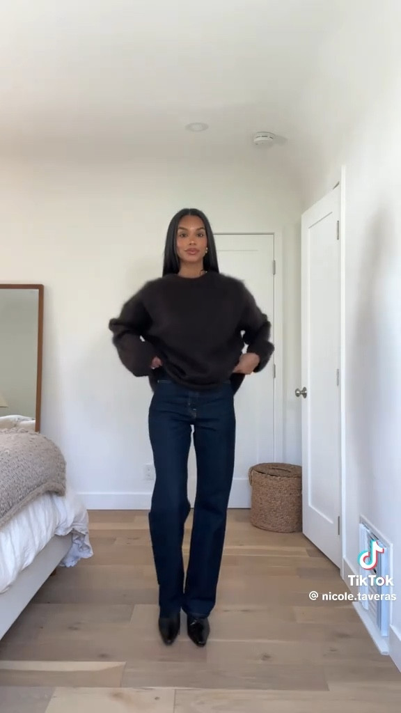 @nicoletaveras | sweater | dark wash jeans | winteroutfit 

#LTKwinter #LTKcanada #LTKstyletip