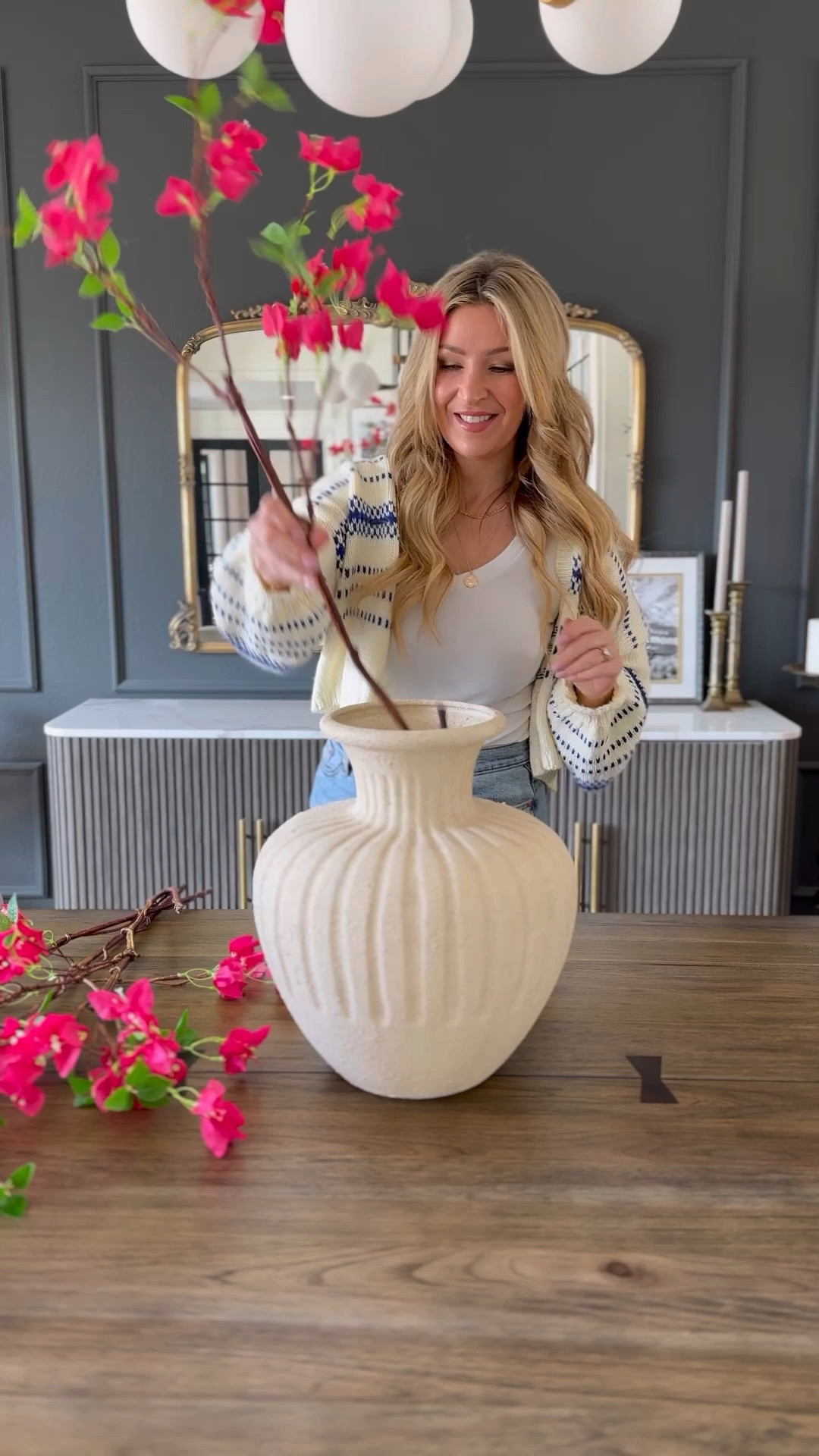 Beautiful spring stems from Amazon! 

Bougainvillea: 1 bunch
Pussywillow: 2 bunches
Snowball Hydrangea: 2 bunches
Greenery: 1 bunch of 3 stems

spring decor, dining room, console, bedroom, sideboard styling

#LTKhome #LTKVideo #LTKstyletip