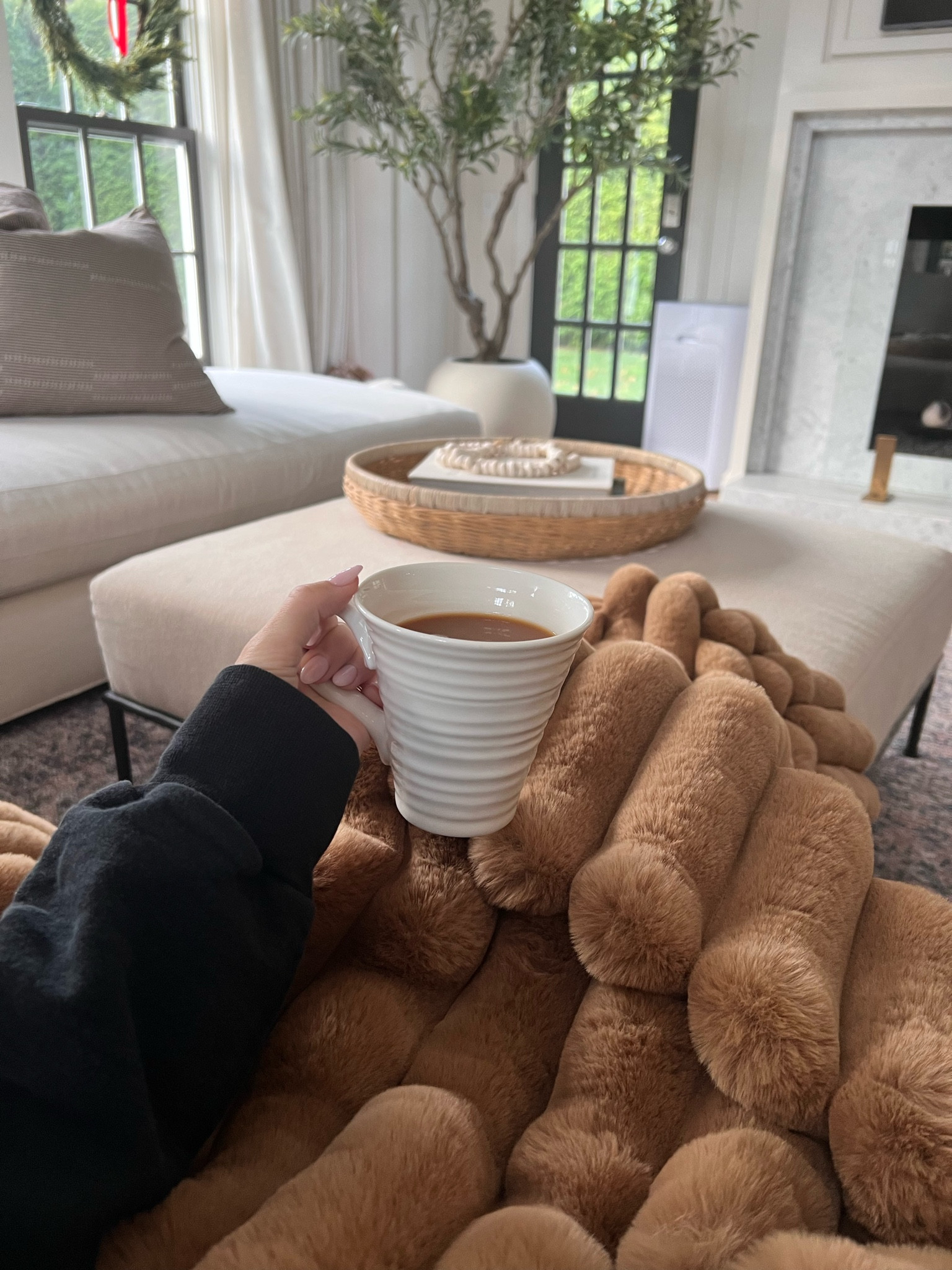 My blanket is 50% off in cart! It’s so luxe 

#LTKsalealert #LTKHoliday #LTKCyberWeek