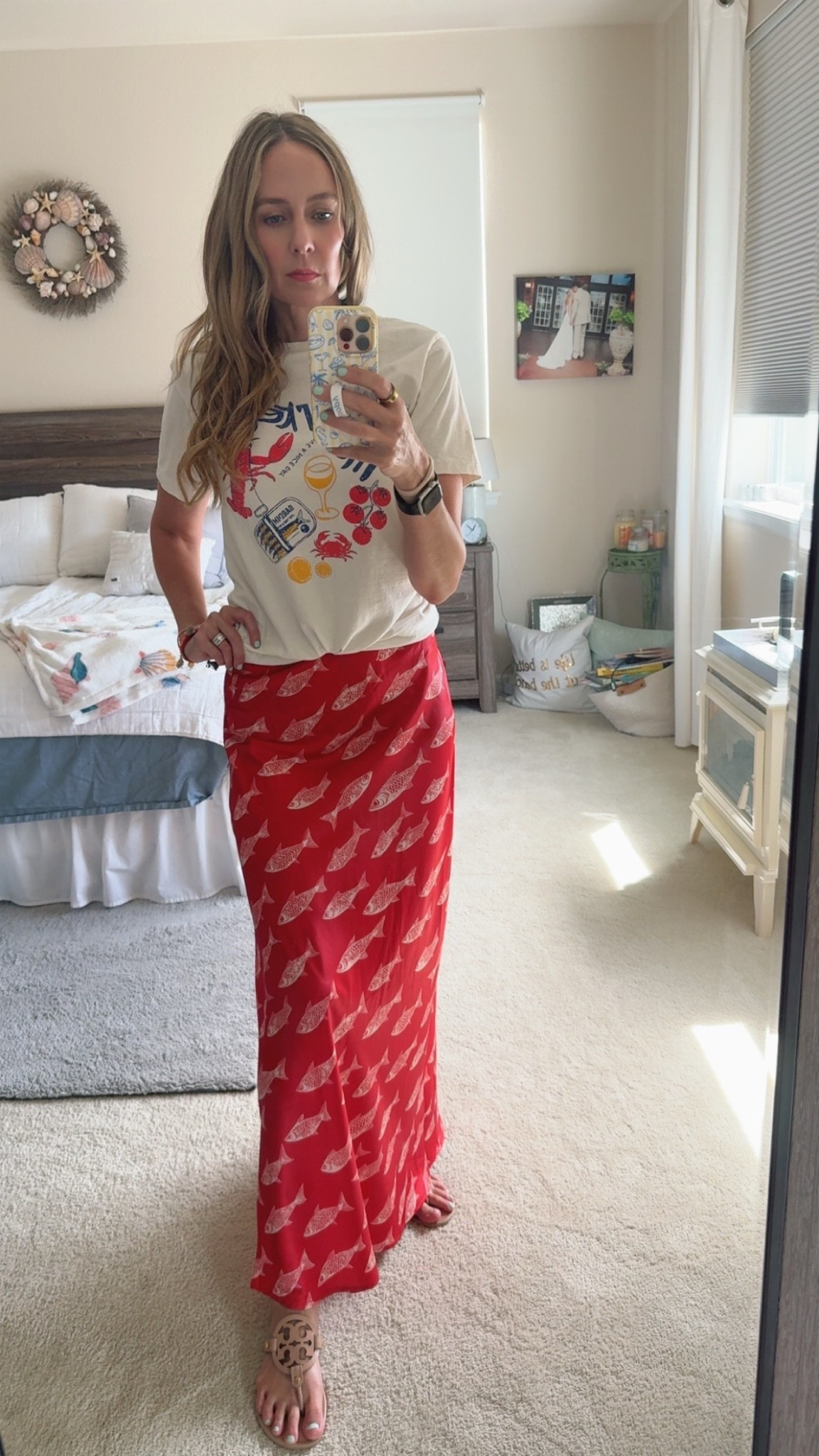 Today’s ’fit. In a medium in the skirt and small in the shirt 
@VICI

#LTKootd #LTKOver40 #LTKTall
