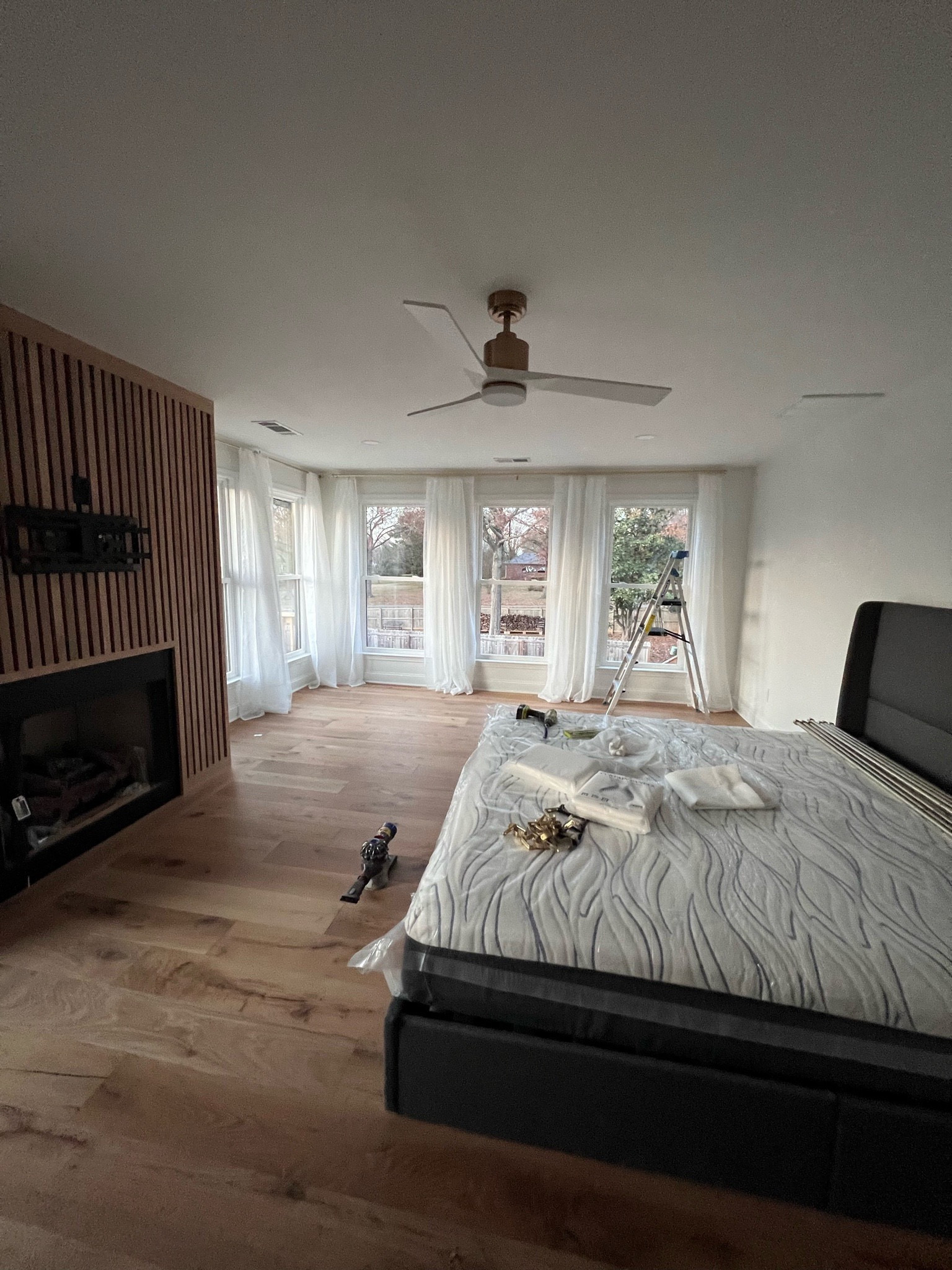 In the midst of setting our bedroom up ! Installing curtain rods & sheer curtains! Love these rods they are doubled up so you can have sheer curtains & blackout! 

Long curtain rods
Gold curtain rod
Sheer curtain 
Bedroom
Master bedroom

Love how this fan looks & works! 

#LTKhome #LTKfindsunder100 

Follow my shop @homestyleinsider on the @shop.LTK app to shop this post and get my exclusive app-only content!

#liketkit #LTKGiftGuide
@shop.ltk
https://liketk.it/4q4z9

#LTKU #LTKSaleAlert #LTKStyleTip