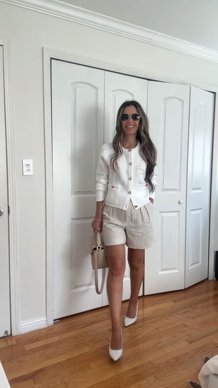 White chanel inspired cardigan is trs / wearing sz S

Pleated shorts is sz 2
I’m 5’5” 122 lbs 

